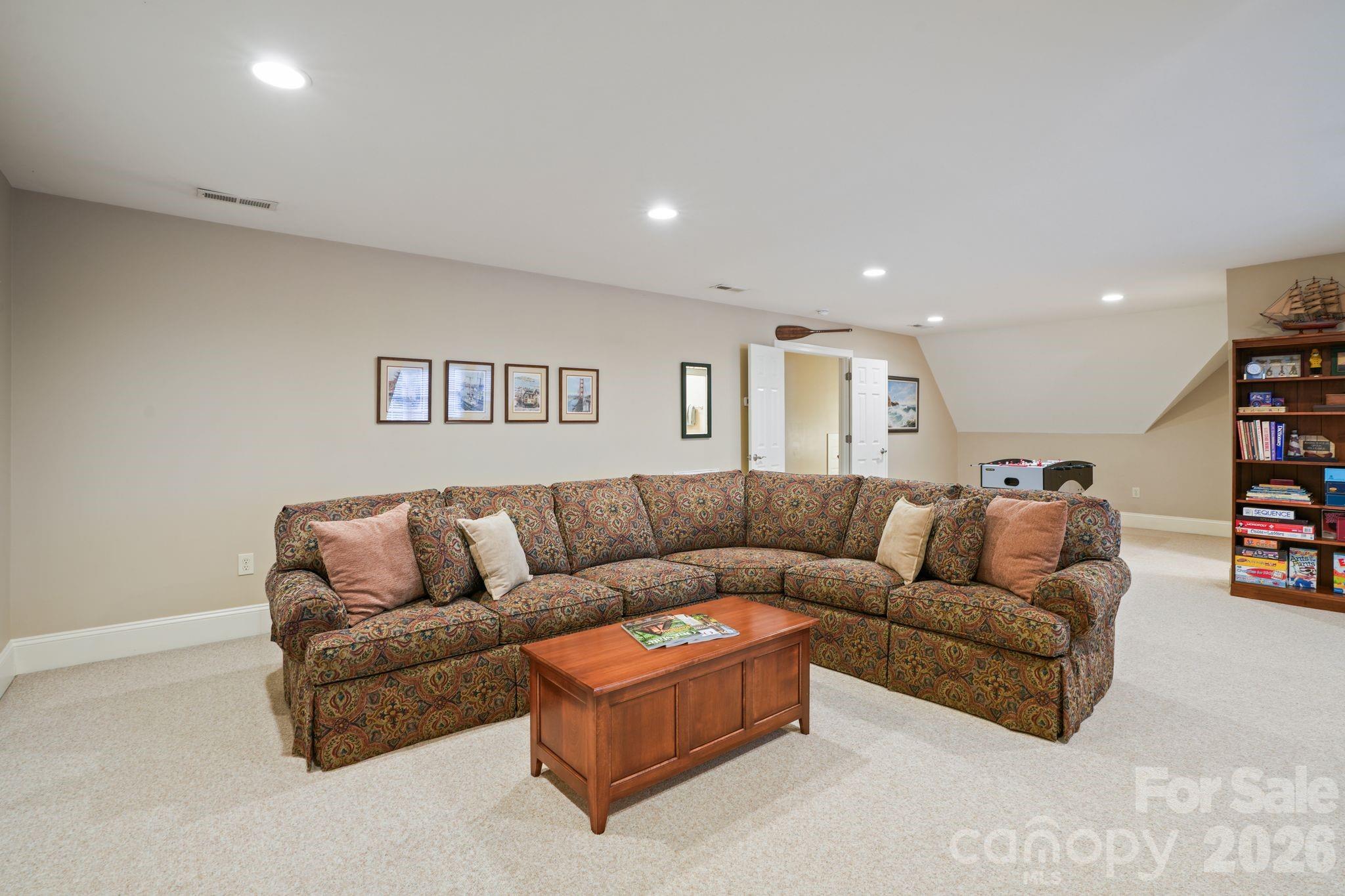 4325 Artesian Cove Court Property Photo 32