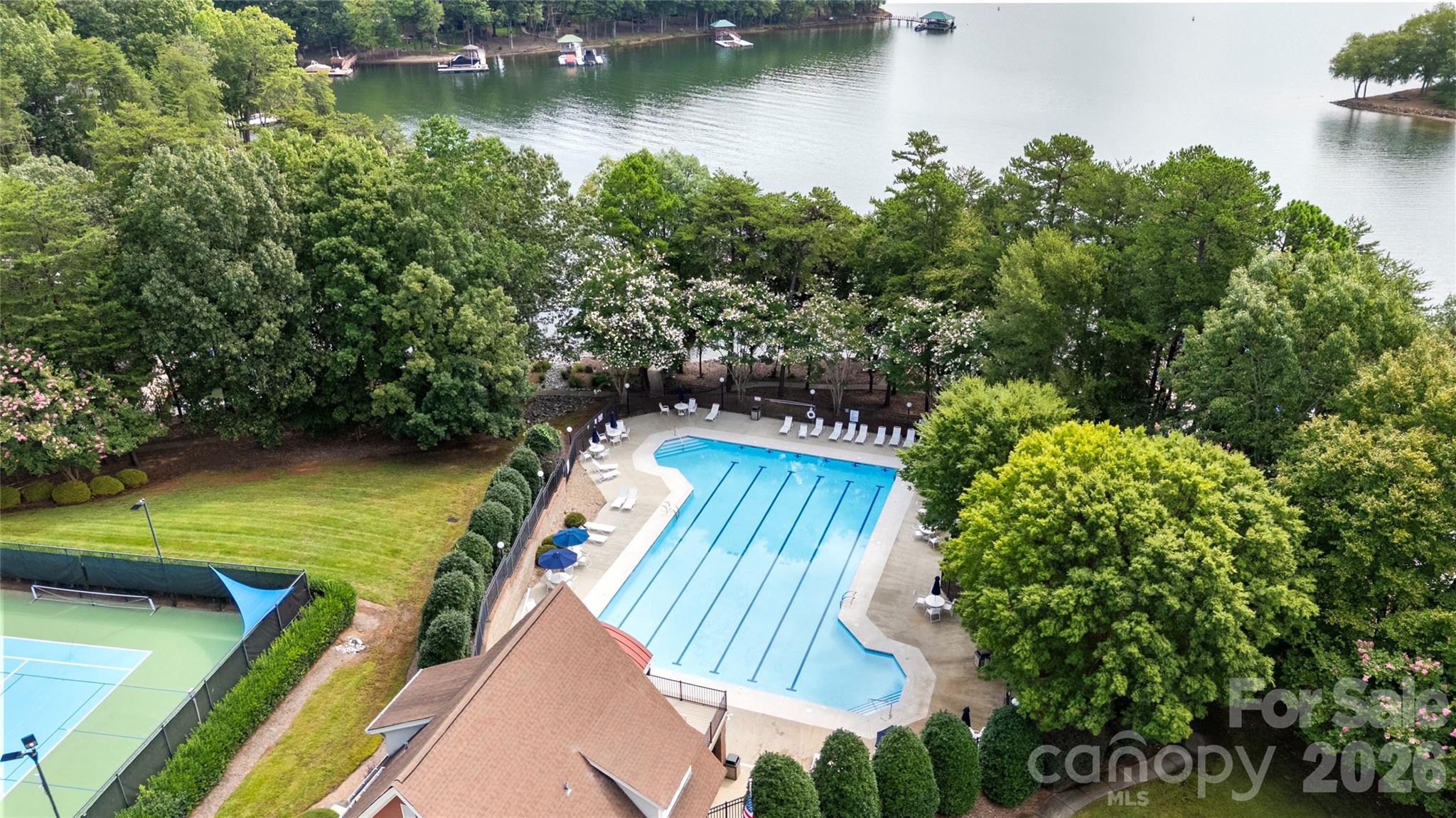 4325 Artesian Cove Court Property Photo 47