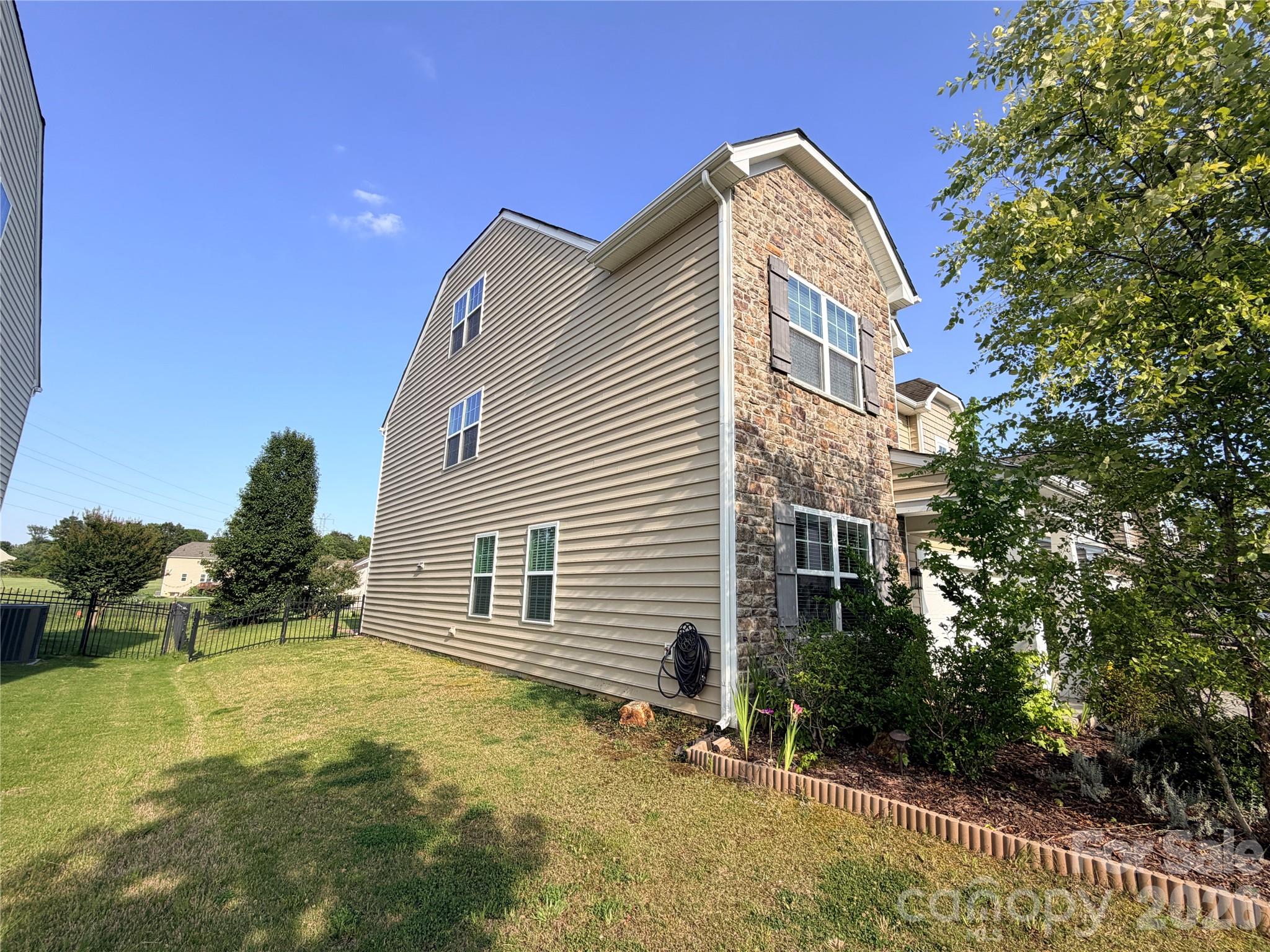 9281 Perseverance Drive Property Photo 2