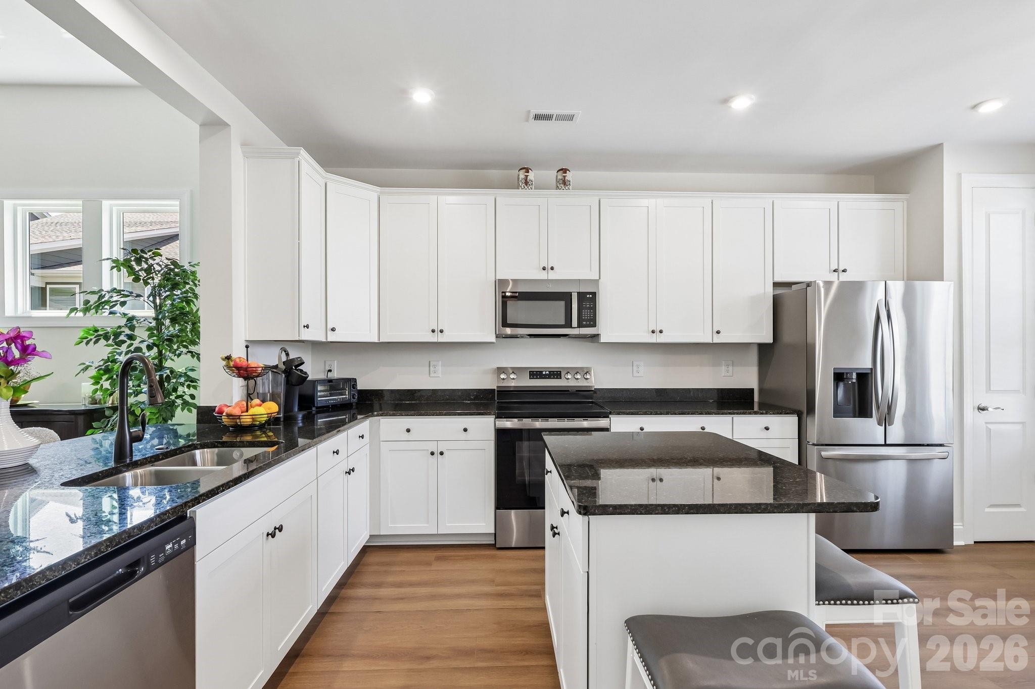 8410 Profit Lane Property Photo 10