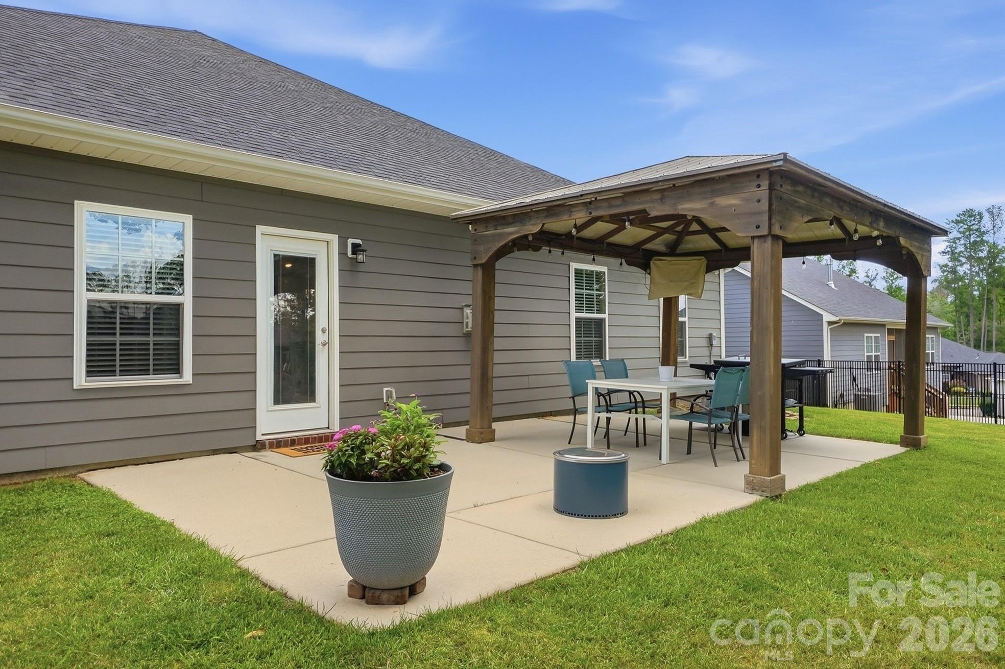 7166 Barleywood Drive Property Photo 10