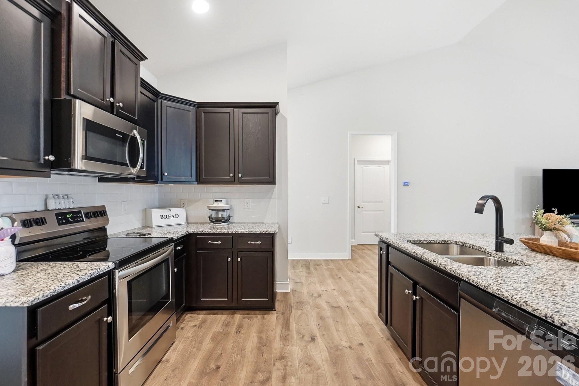 7166 Barleywood Drive Property Photo 18