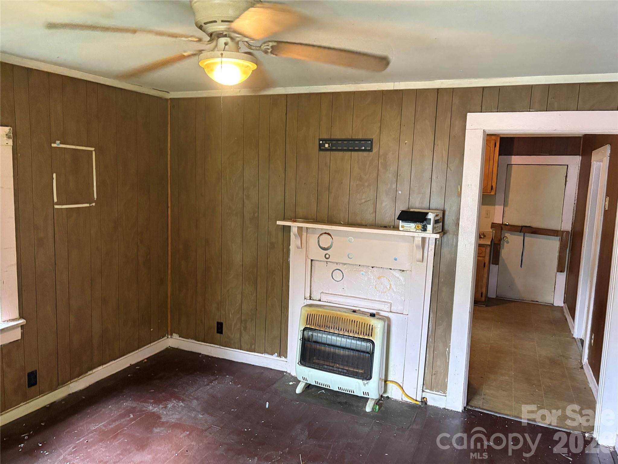 207 Maple Street Property Photo 2