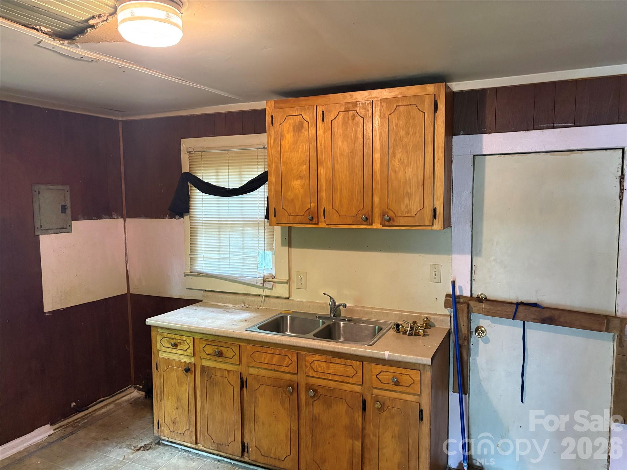 207 Maple Street Property Photo 4