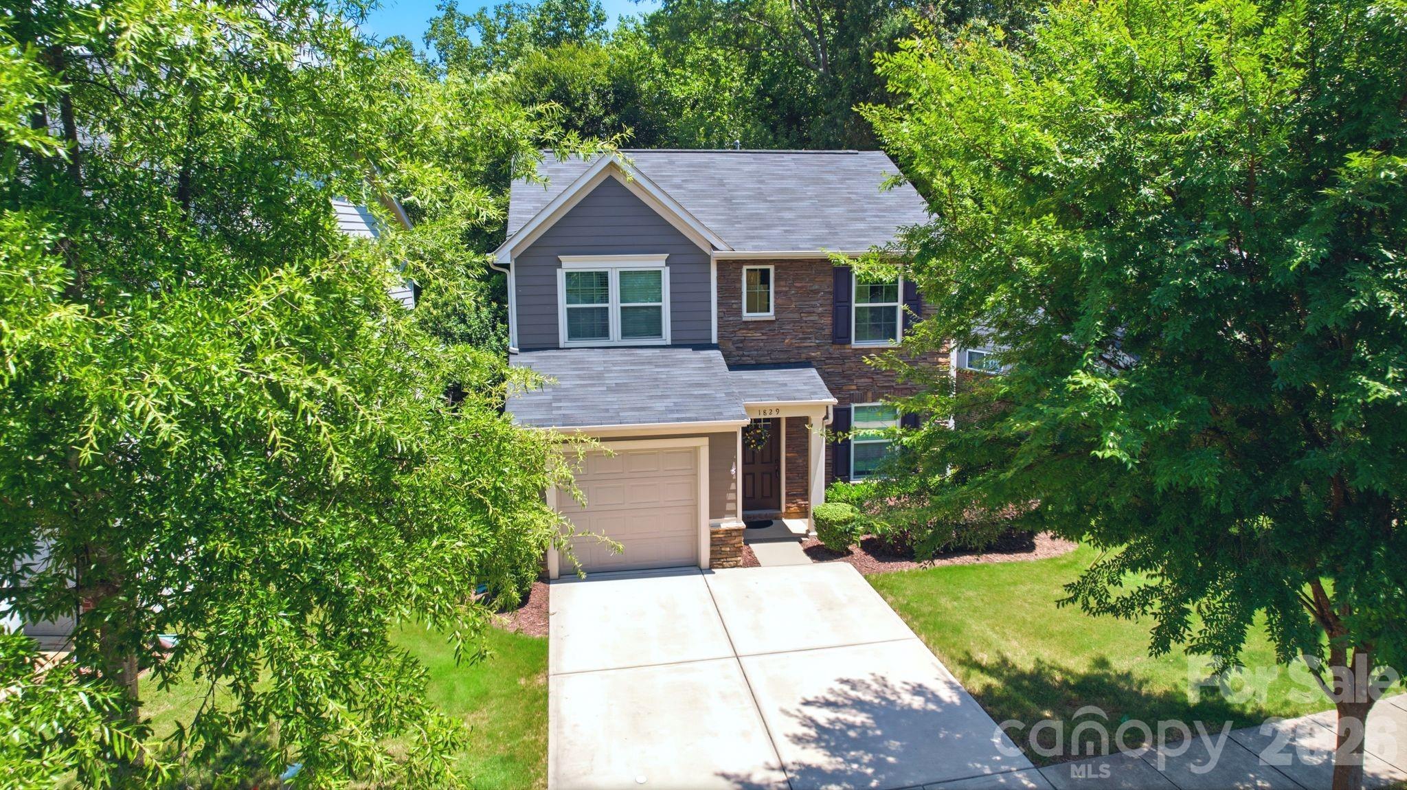1829 Evergreen Drive Property Photo 1