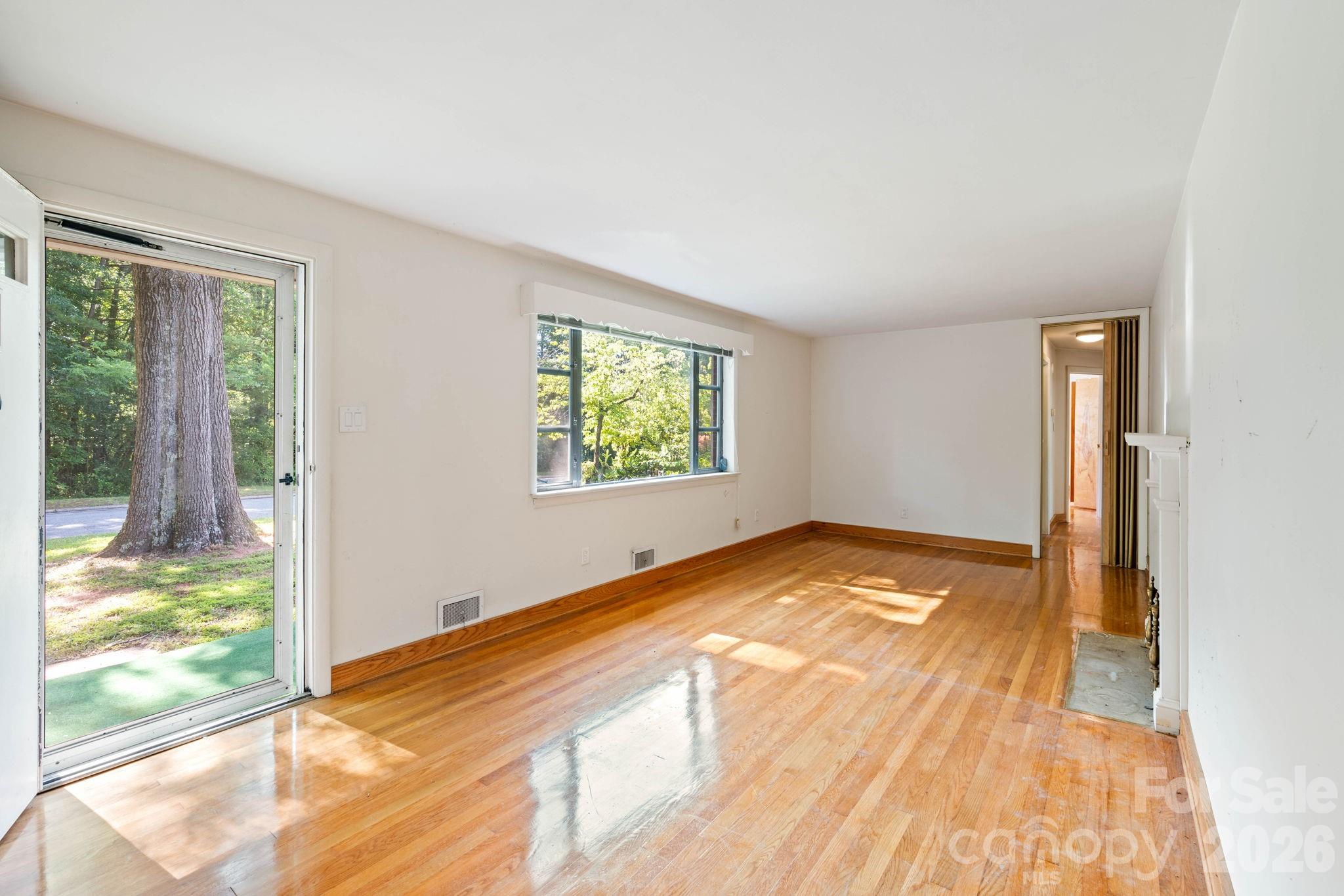 811 Katherine Avenue Property Photo 6