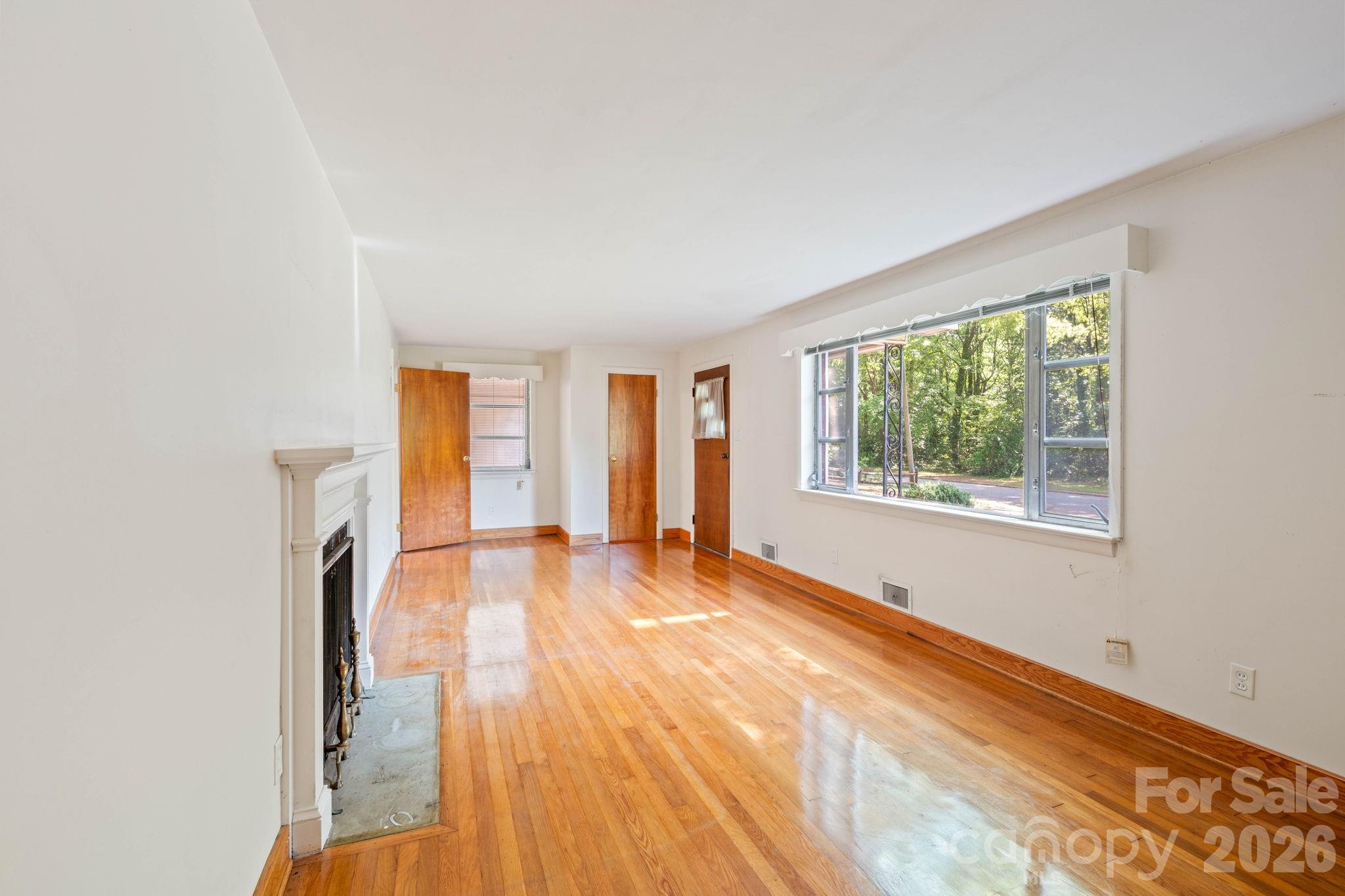 811 Katherine Avenue Property Photo 8