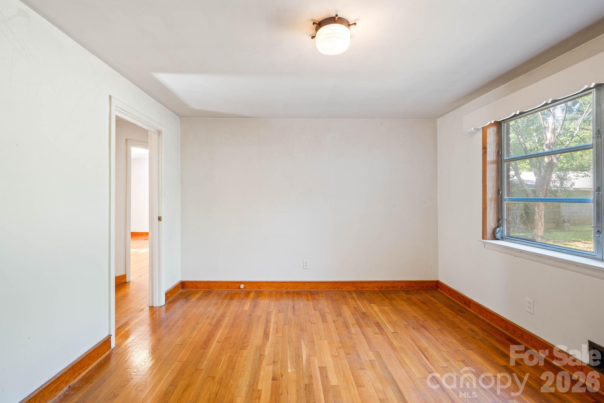811 Katherine Avenue Property Photo 23