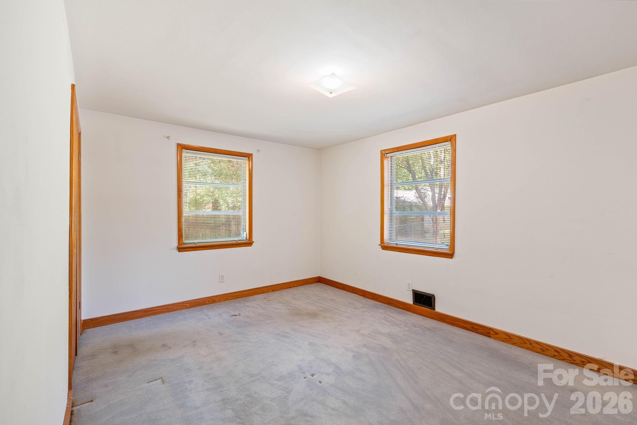 811 Katherine Avenue Property Photo 25