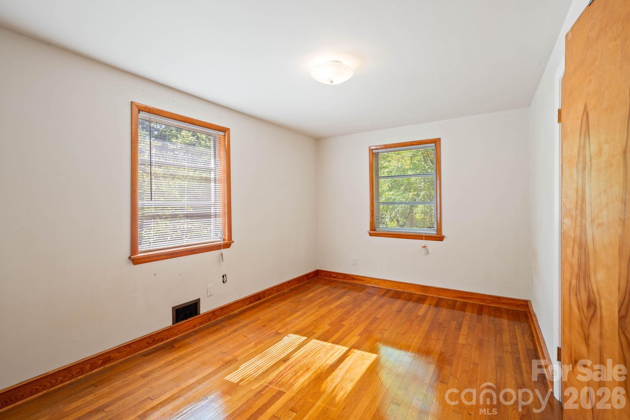811 Katherine Avenue Property Photo 26