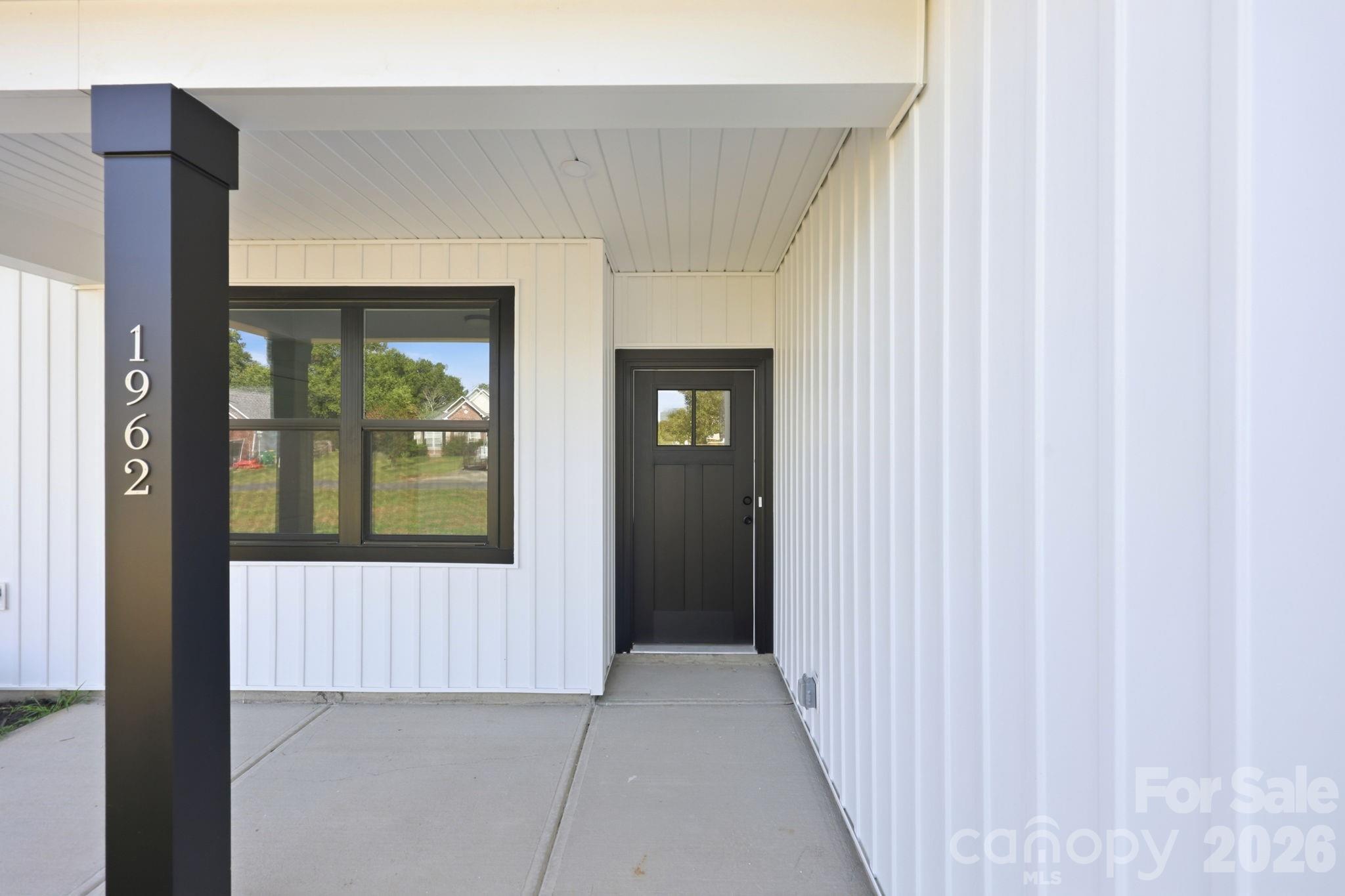 1962 Redwood Drive Property Photo 5