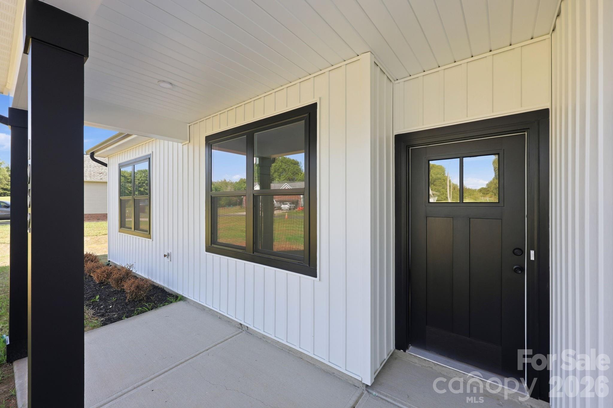 1962 Redwood Drive Property Photo 6