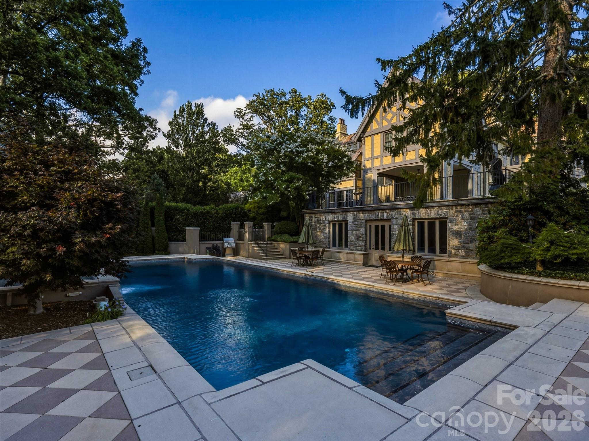 7 Stuyvesant Road Property Photo 16