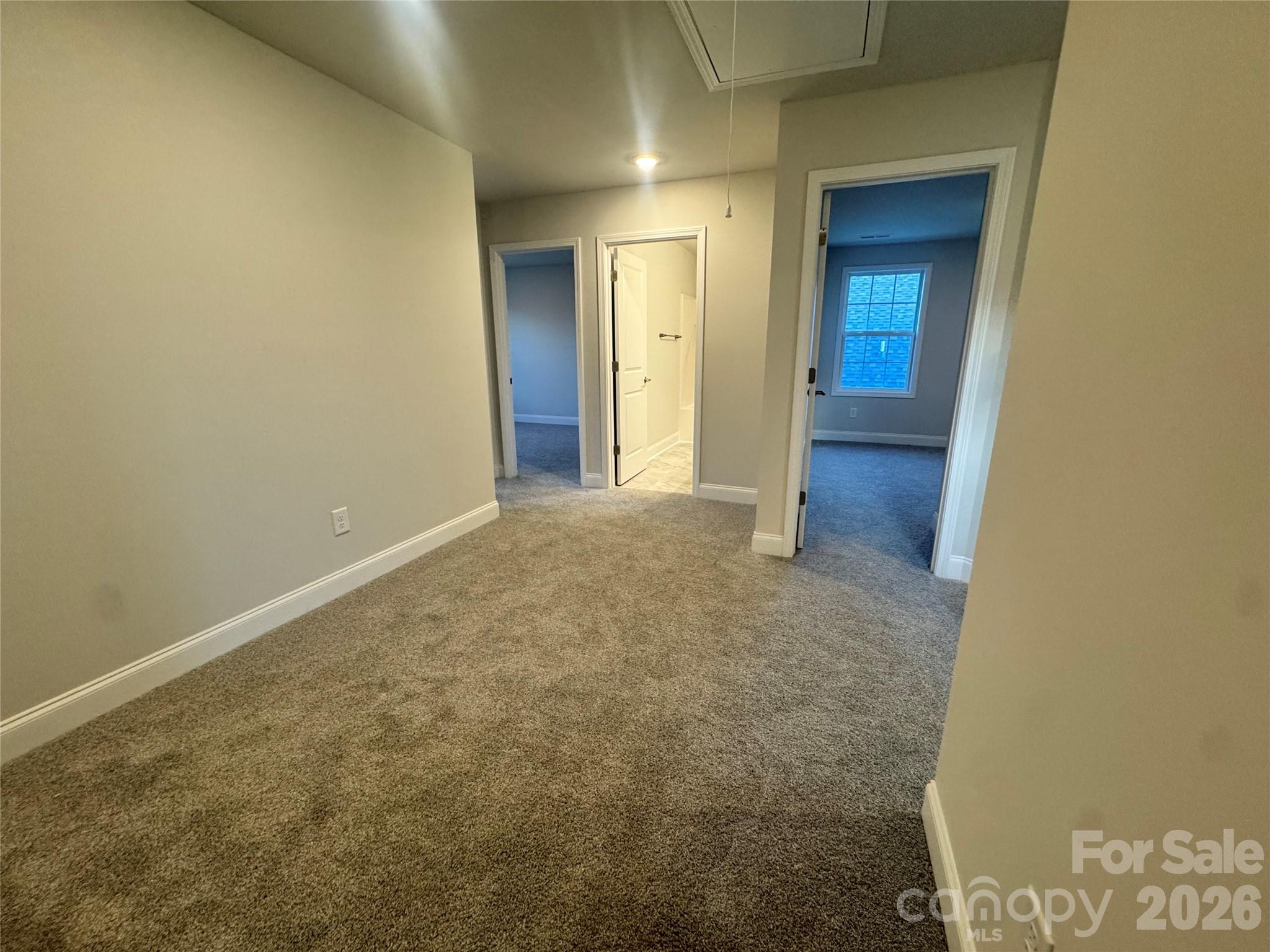 712 Inwood Hill Drive 11 Property Photo 17