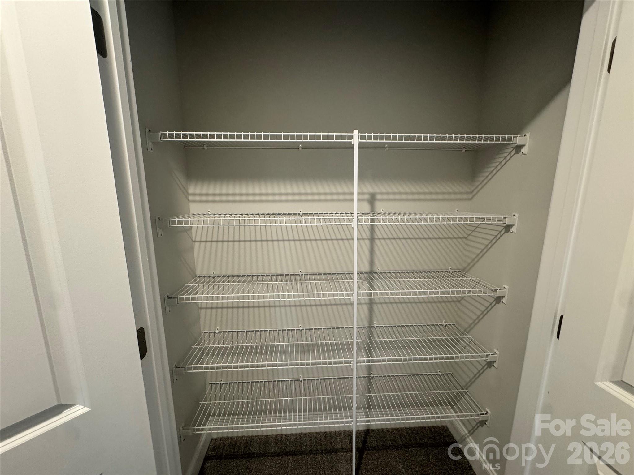 712 Inwood Hill Drive 11 Property Photo 28