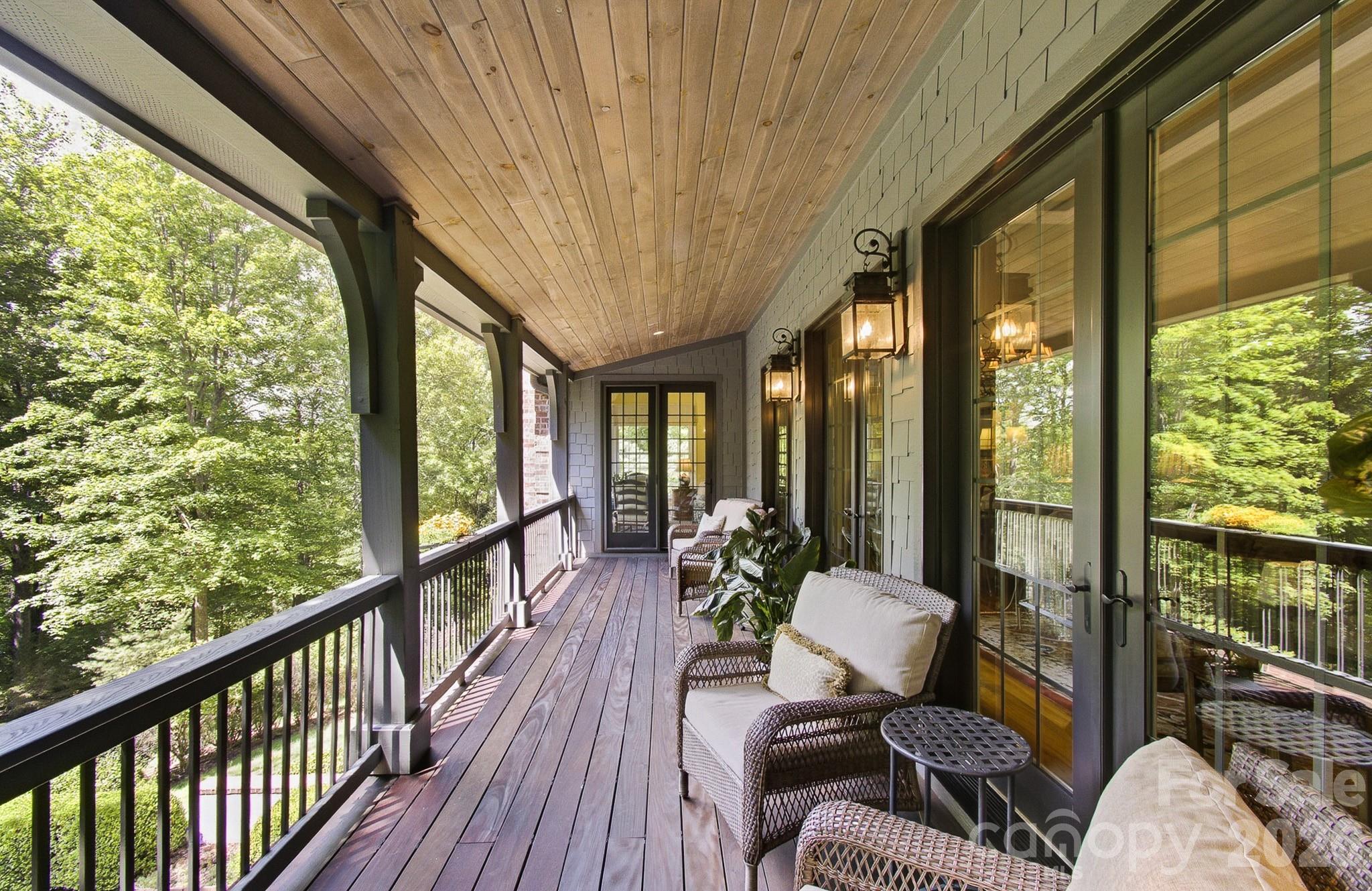 1333 Solomon Circle Property Photo 19