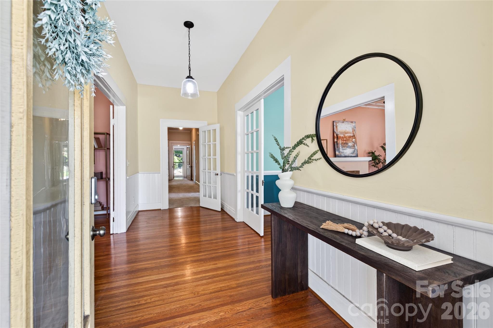 403 W Franklin Street Property Photo 5