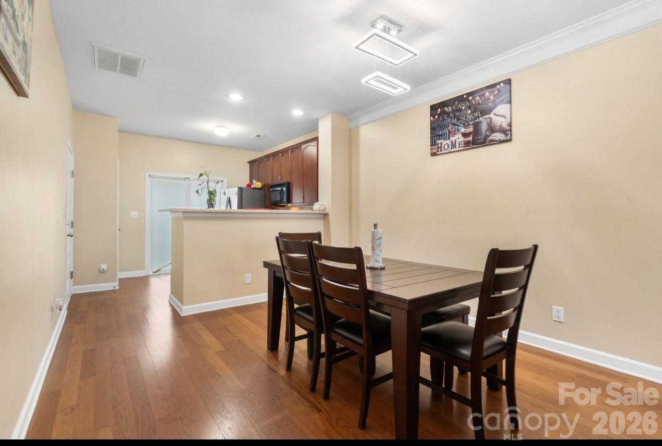 8409 Scotney Bluff Avenue Property Photo 4