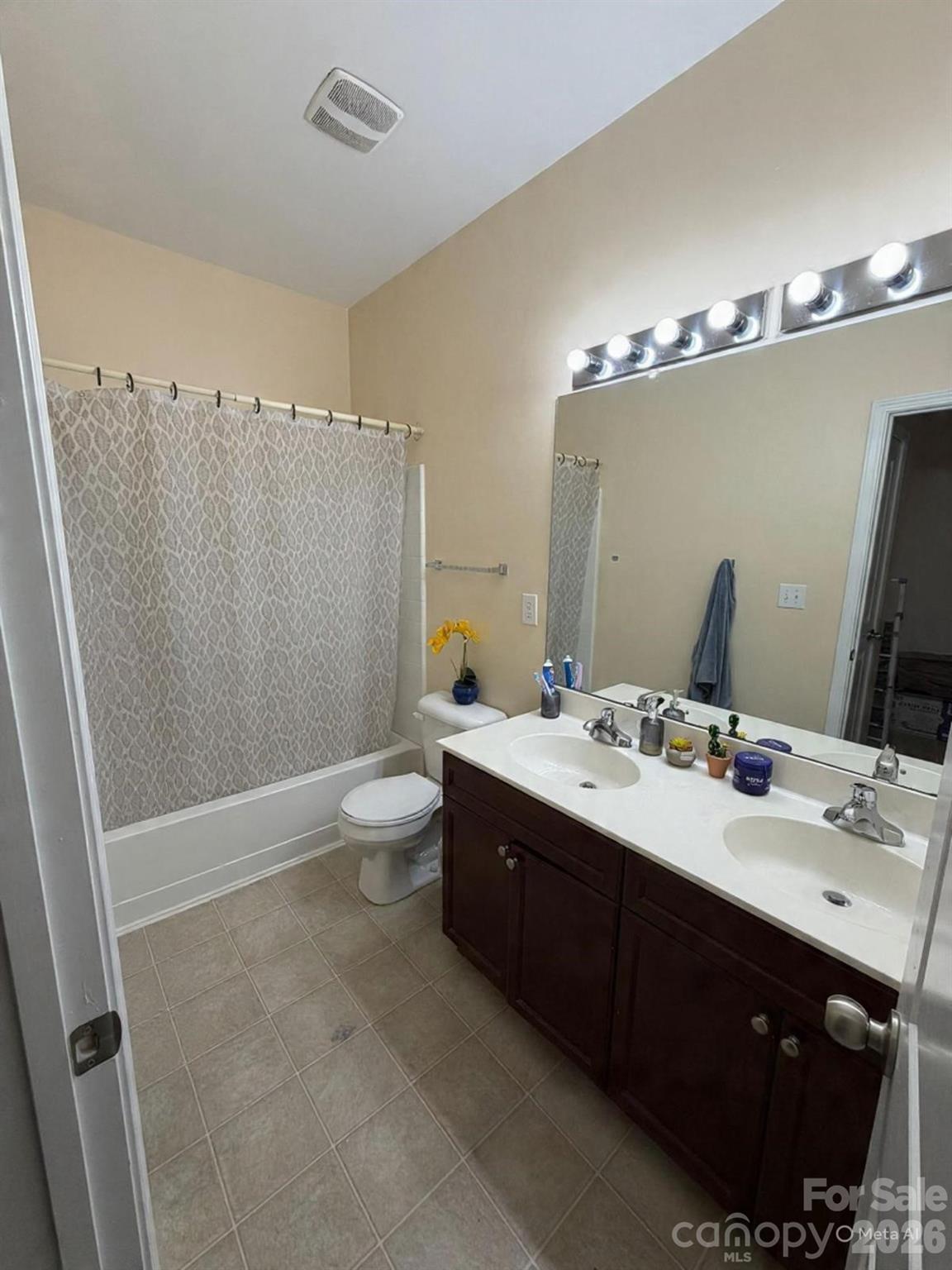 8409 Scotney Bluff Avenue Property Photo 11