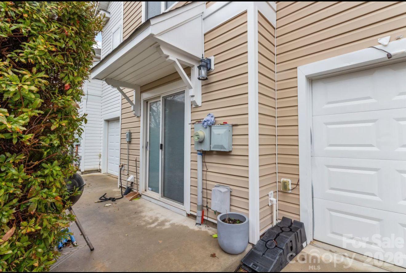 8409 Scotney Bluff Avenue Property Photo 13