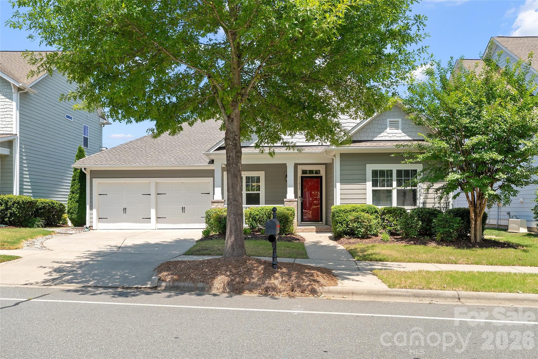 11633 Bradford Park Drive Property Photo 1