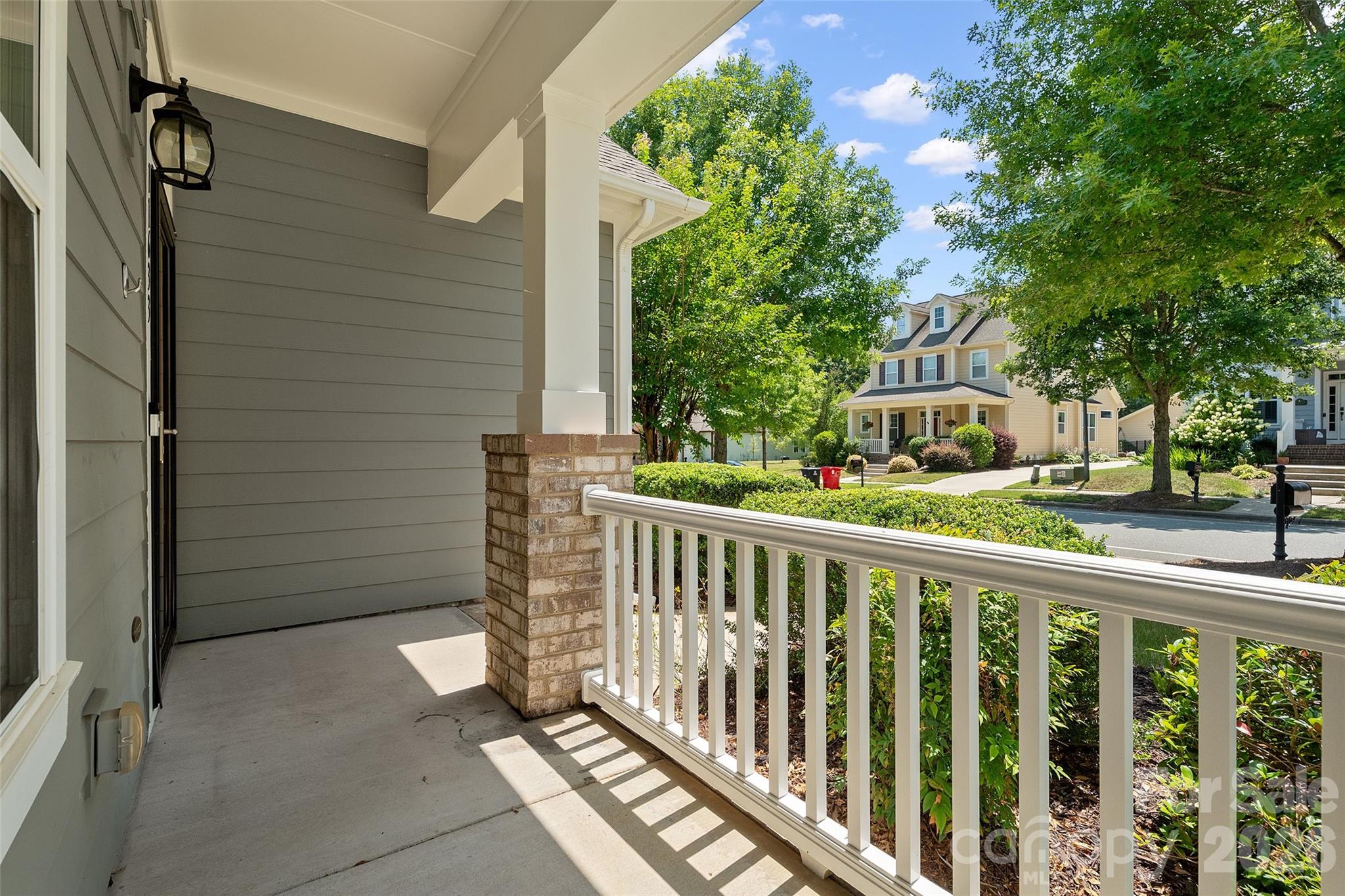 11633 Bradford Park Drive Property Photo 2