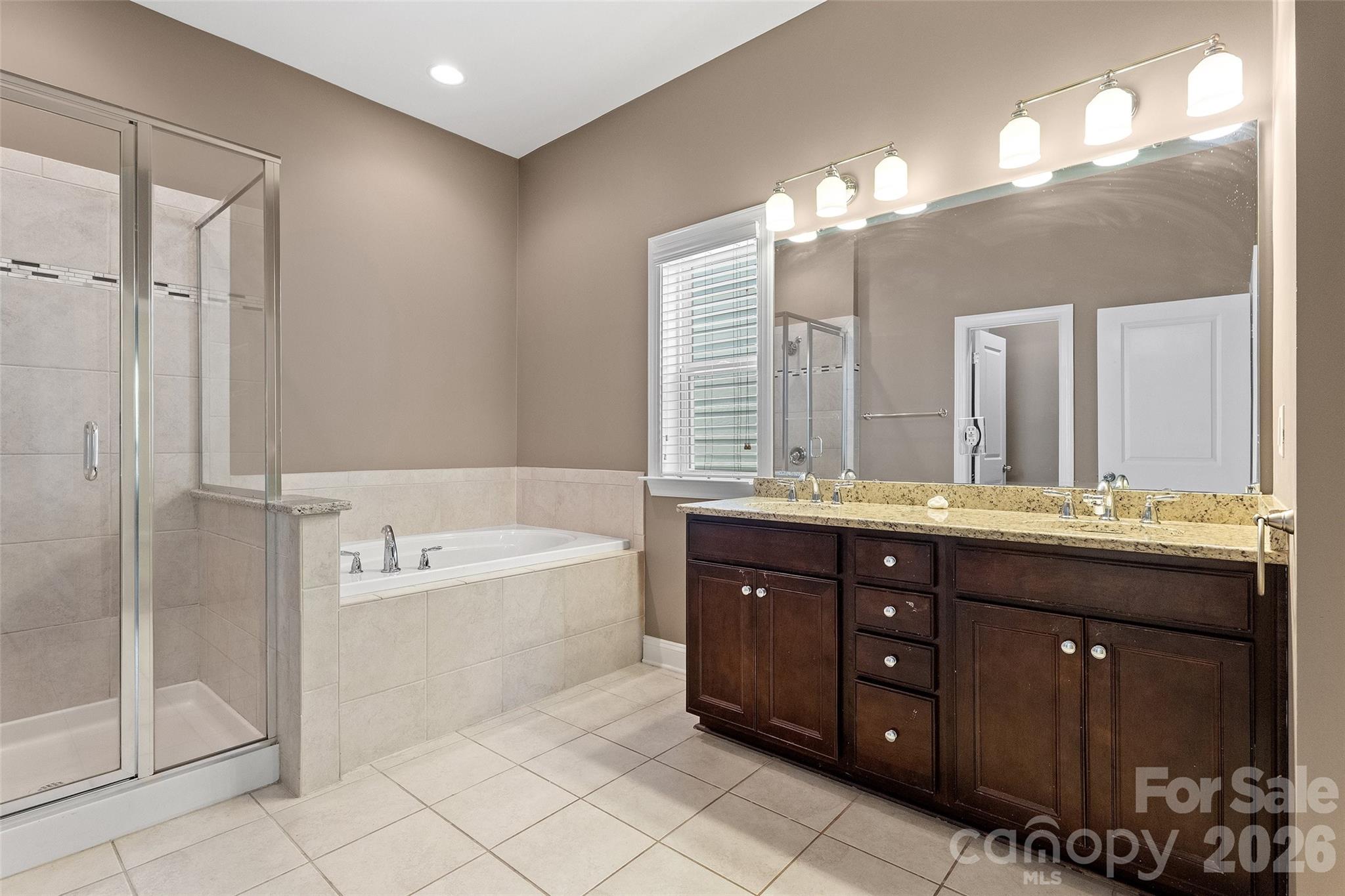 11633 Bradford Park Drive Property Photo 27