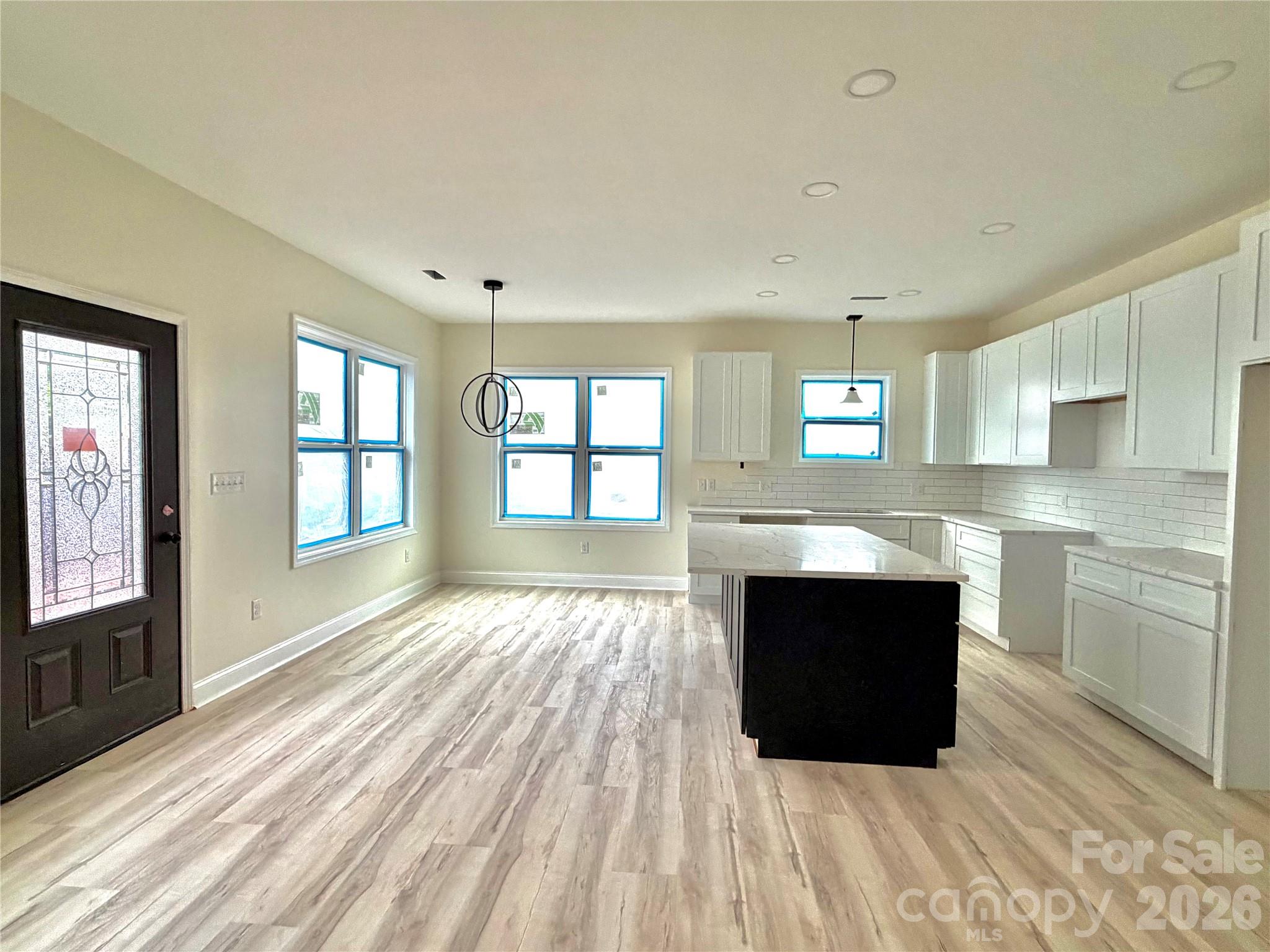 1204 Spring Time Court Property Photo 6