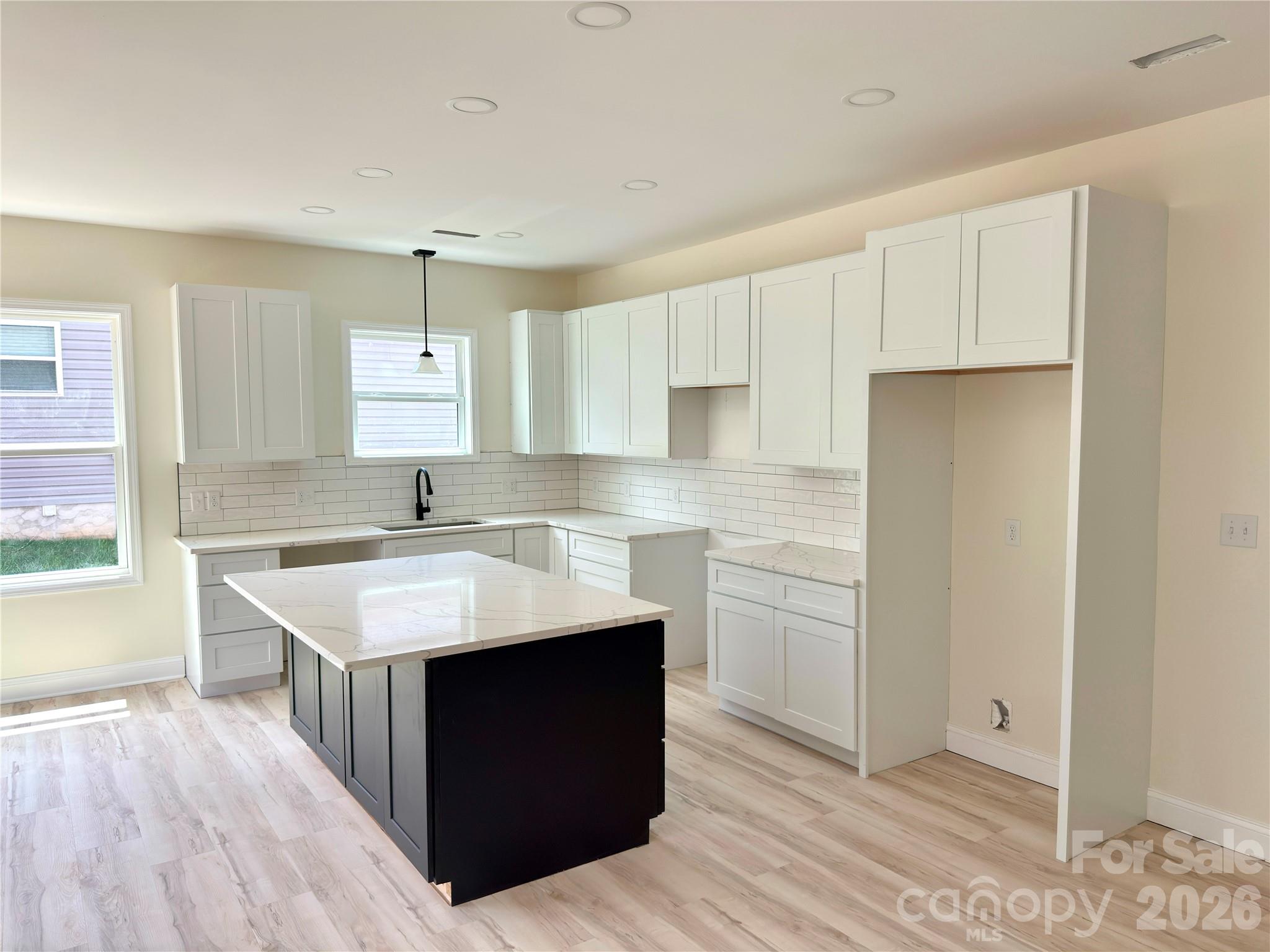 1204 Spring Time Court Property Photo 8