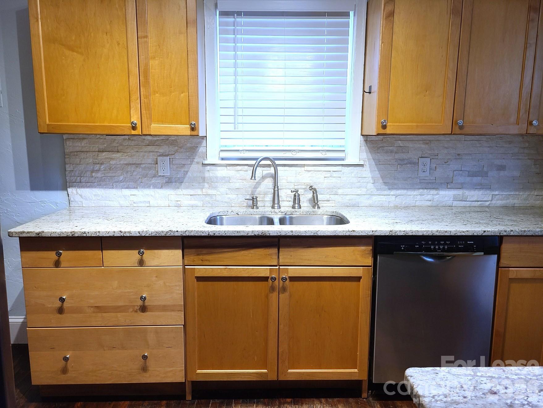 4229 Hiddenbrook Drive Property Photo 3