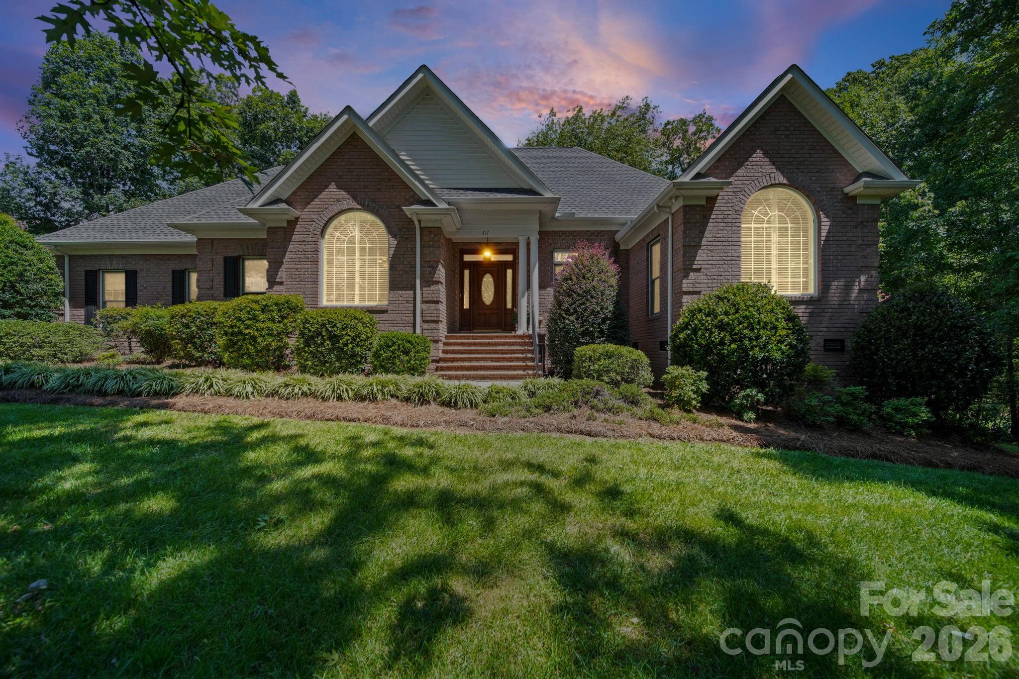 417 Crooked Oak Drive Property Photo 1