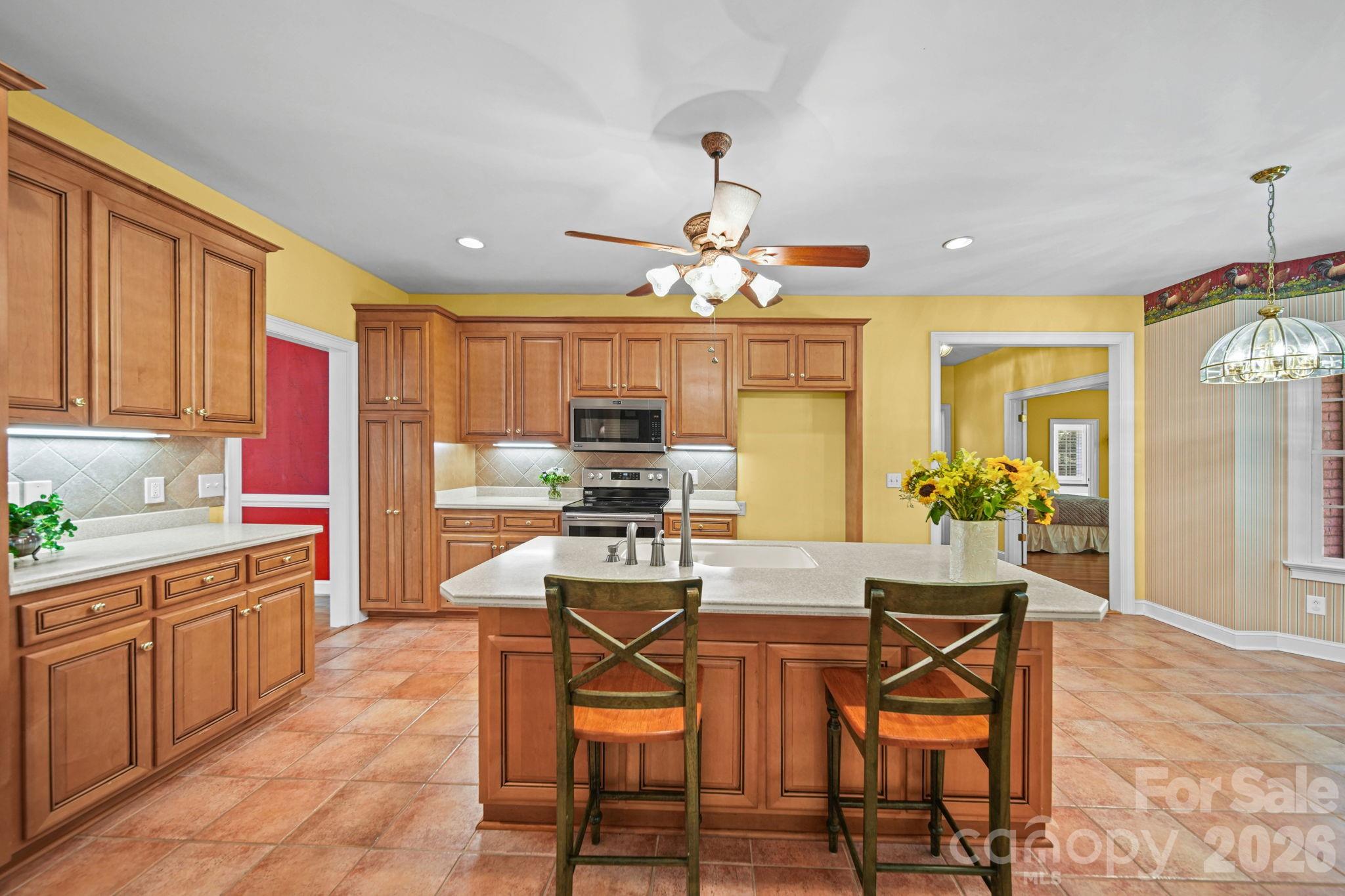 417 Crooked Oak Drive Property Photo 13