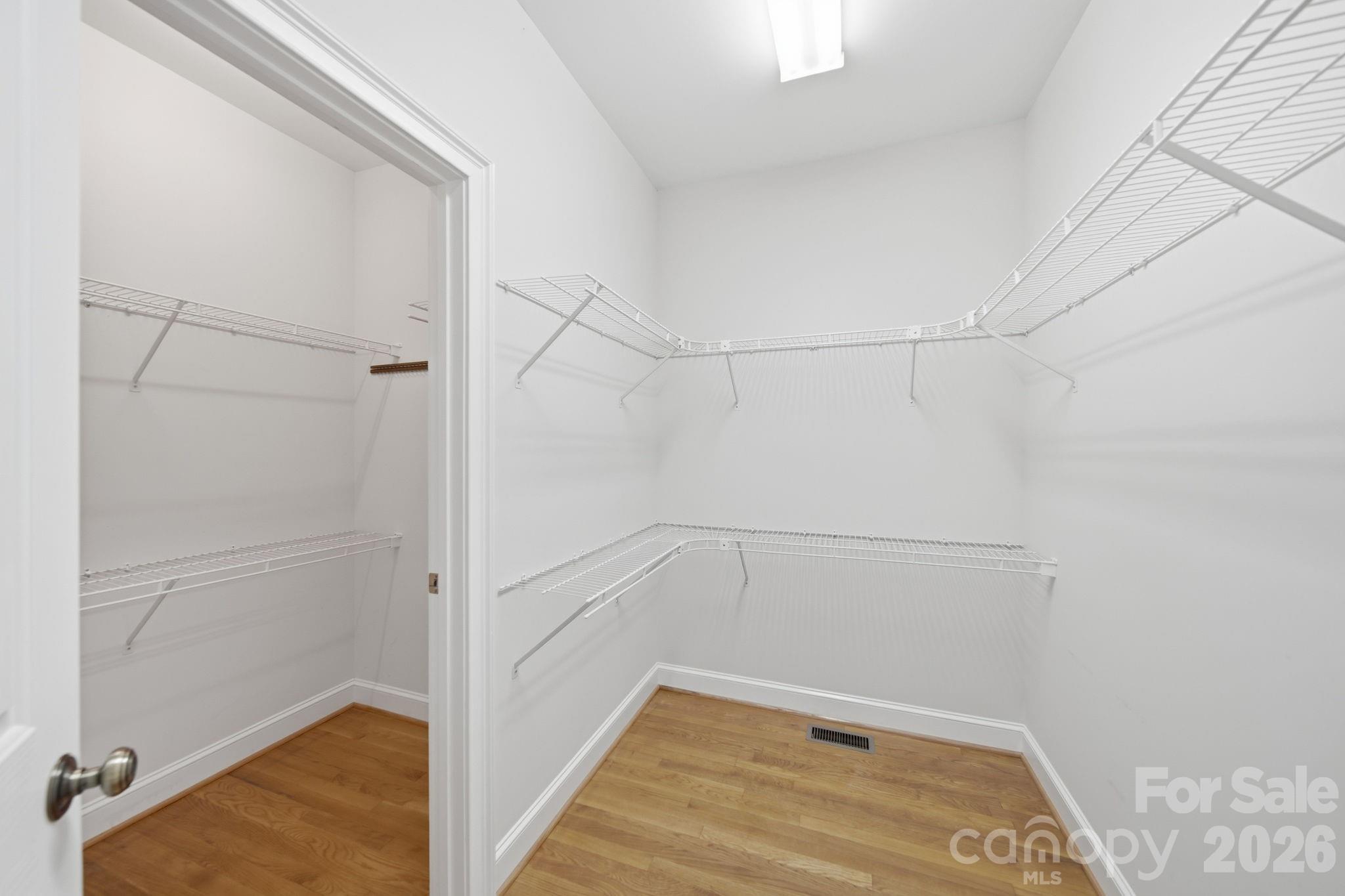 417 Crooked Oak Drive Property Photo 29