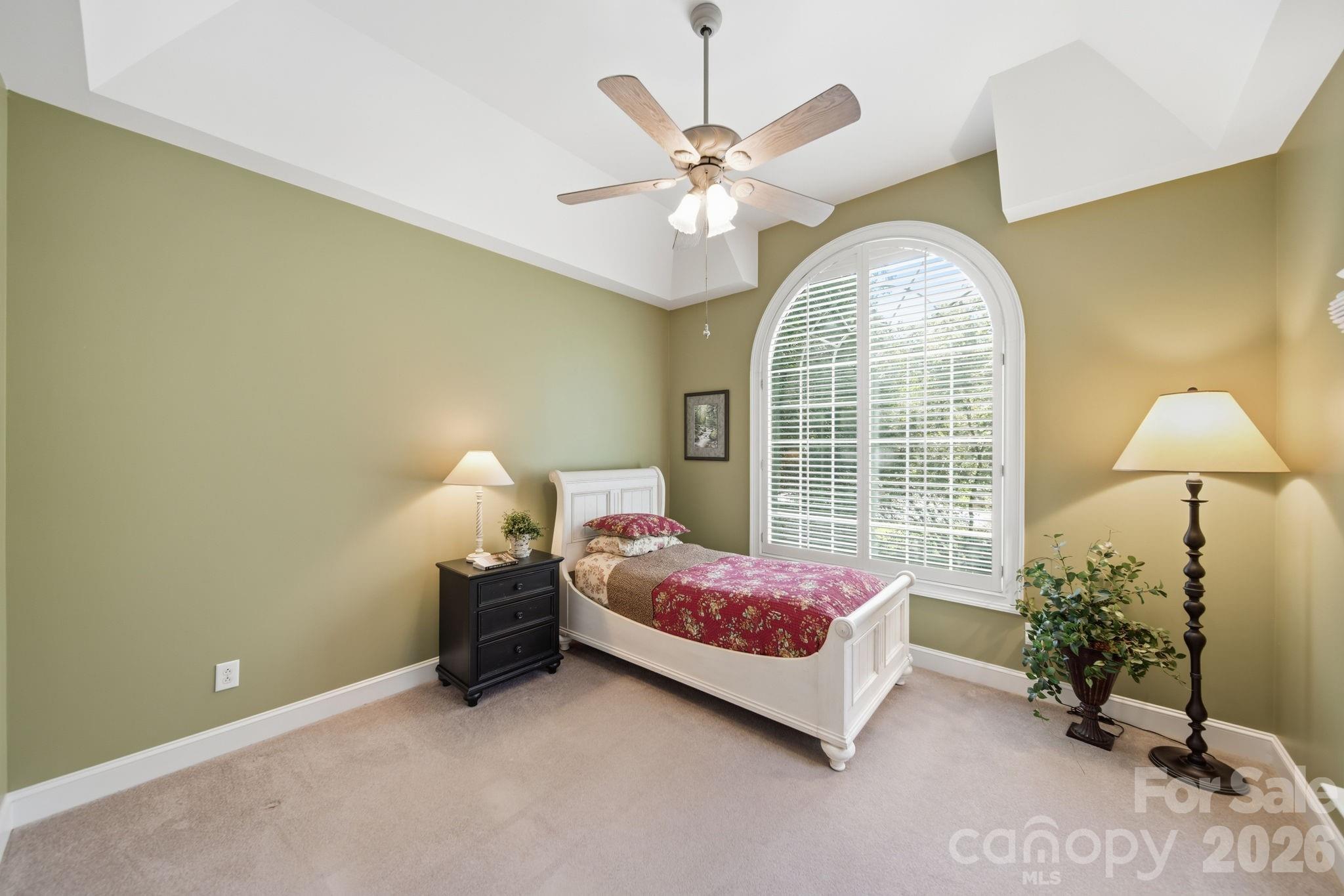 417 Crooked Oak Drive Property Photo 32