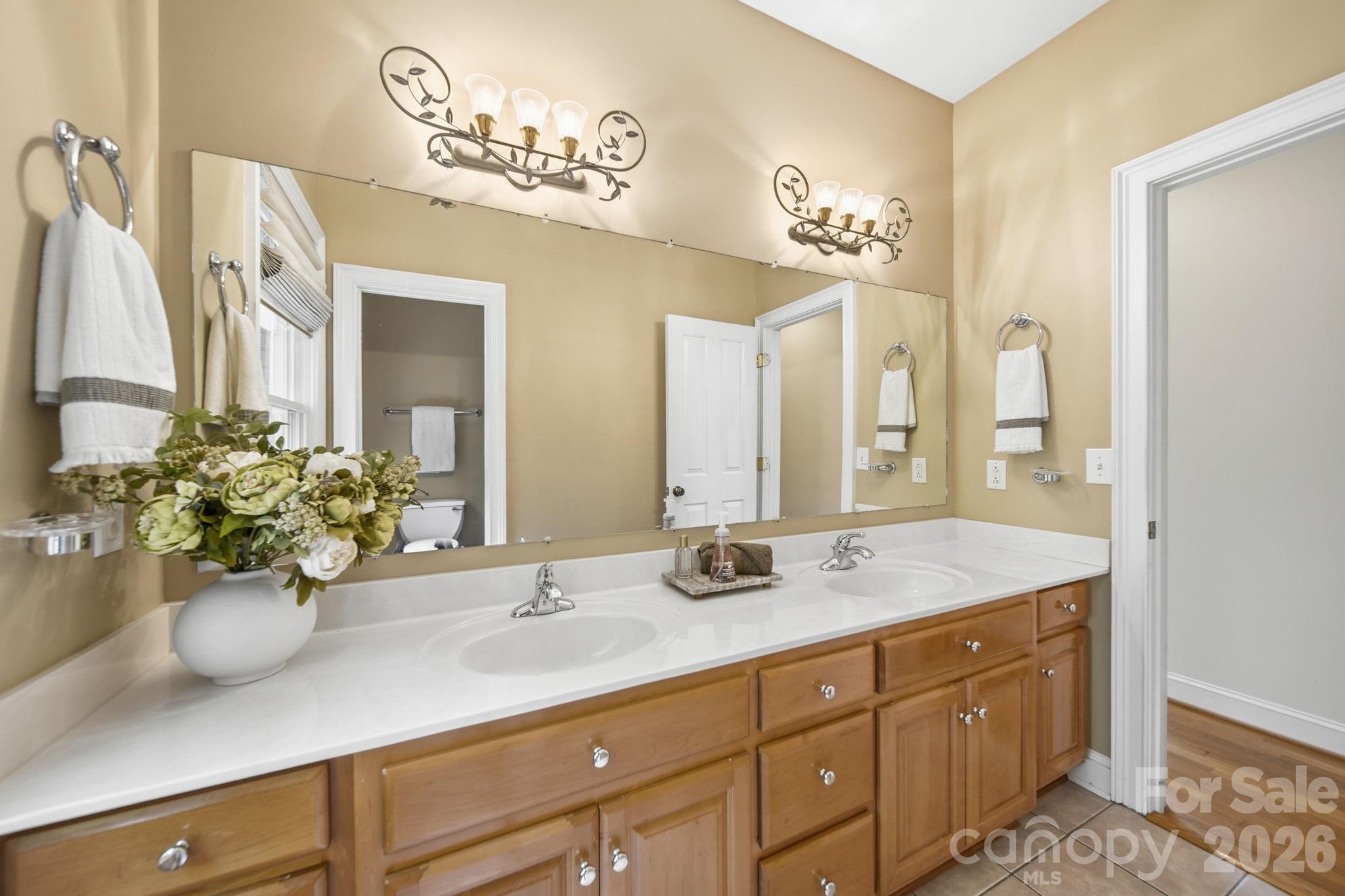 417 Crooked Oak Drive Property Photo 35