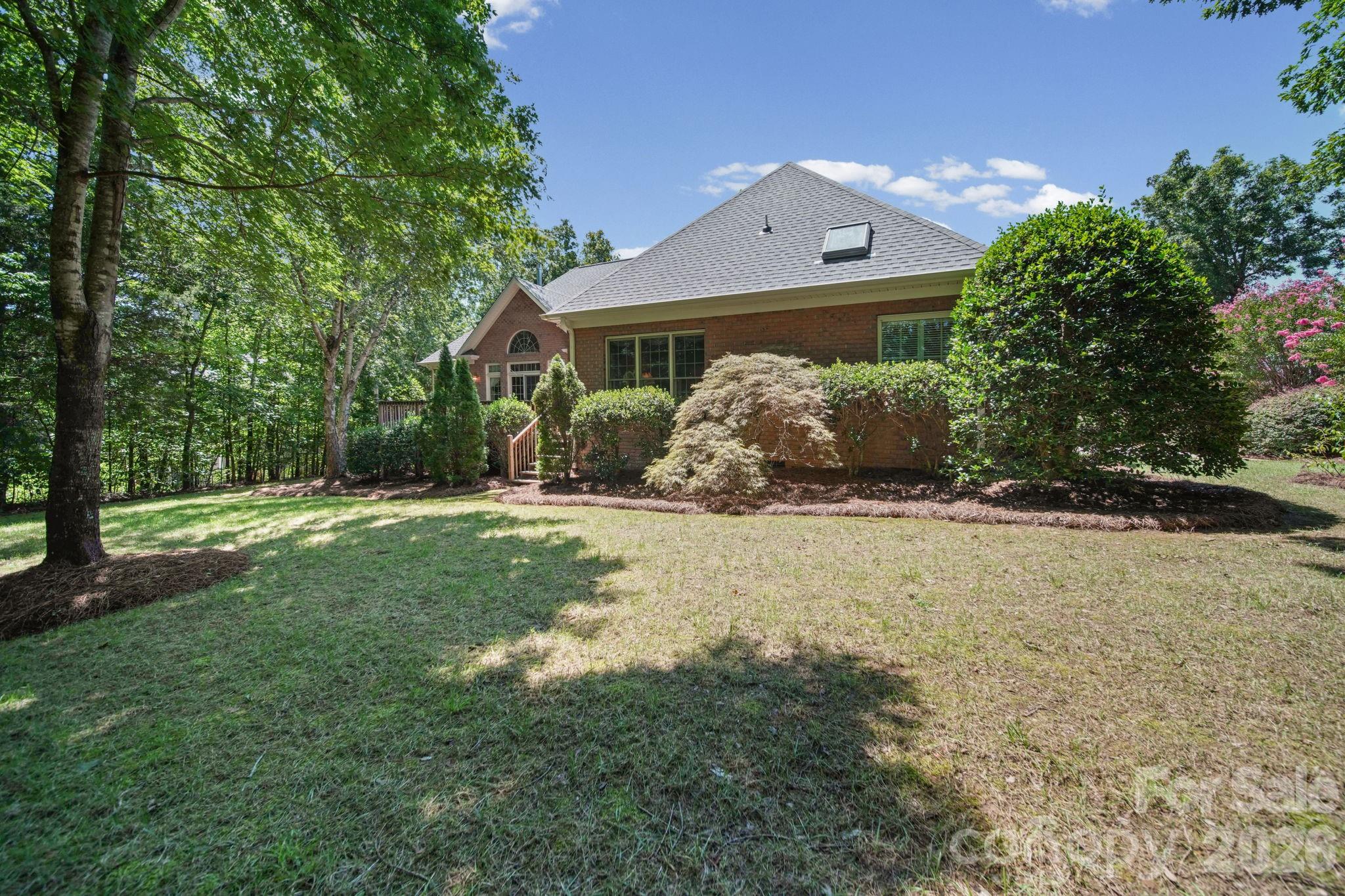417 Crooked Oak Drive Property Photo 43