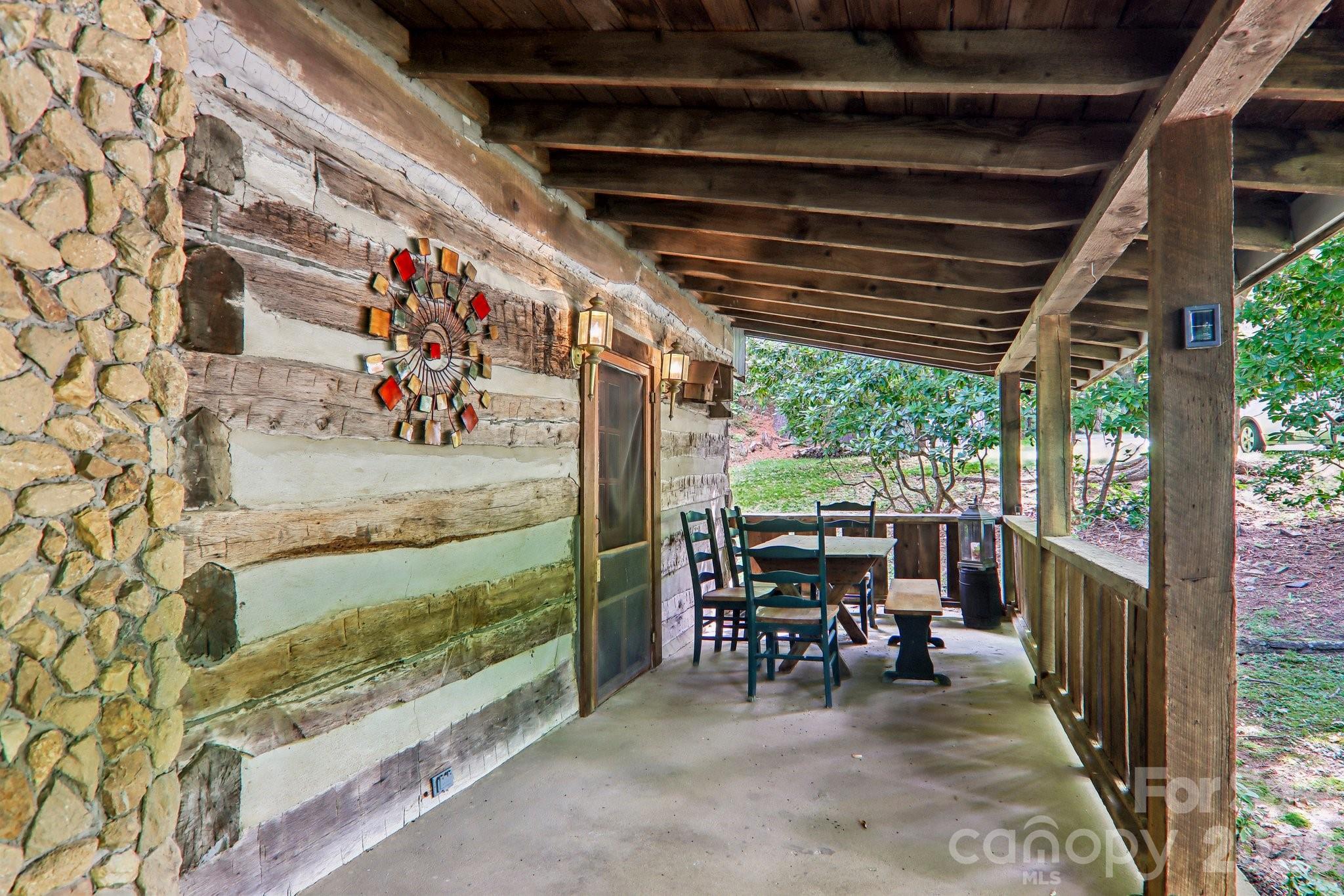 251 Village Lane Property Photo 6