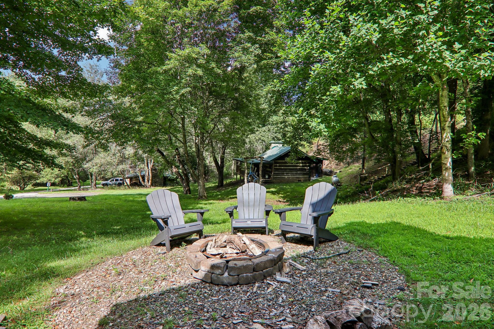 251 Village Lane Property Photo 7