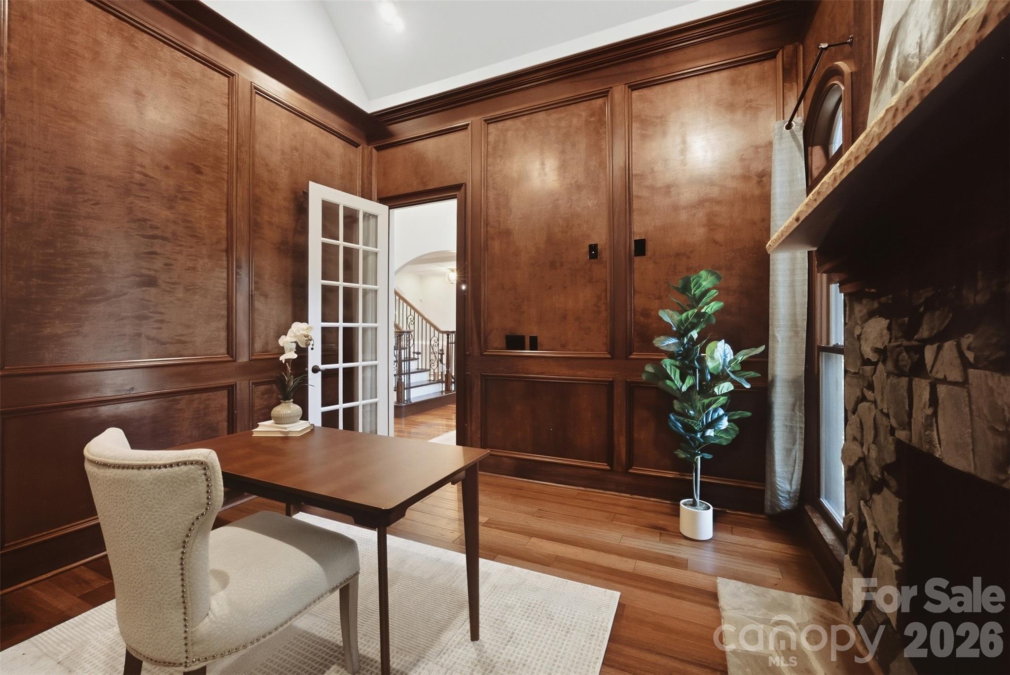 2073 Sugar Pond Court Property Photo 6