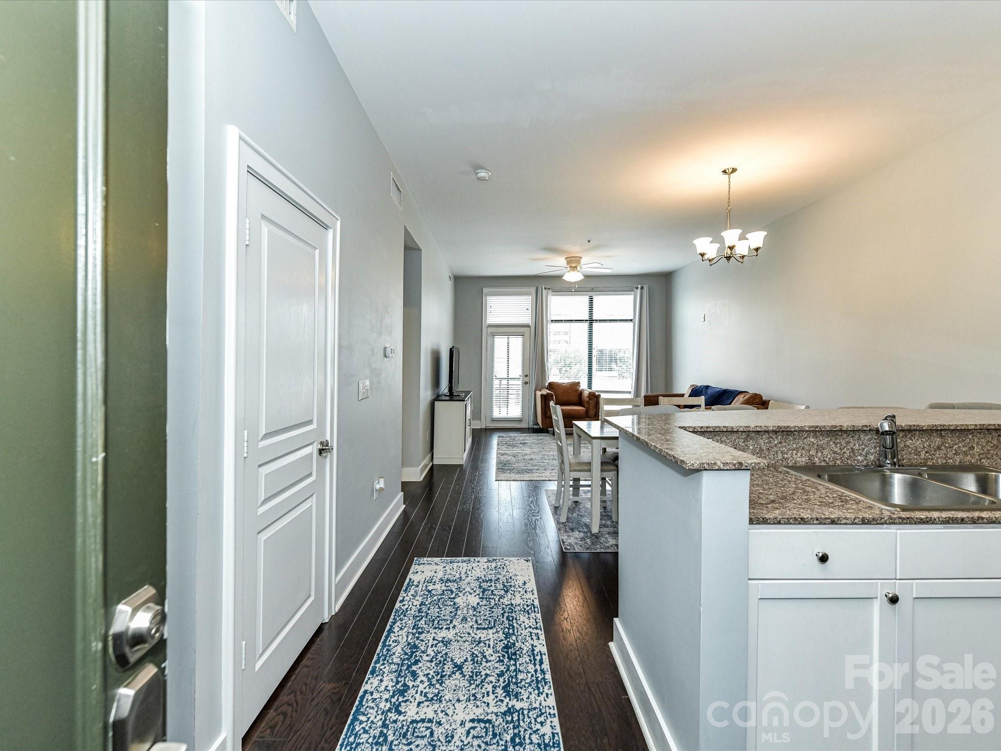 115 E Park Avenue 305 Property Photo 3