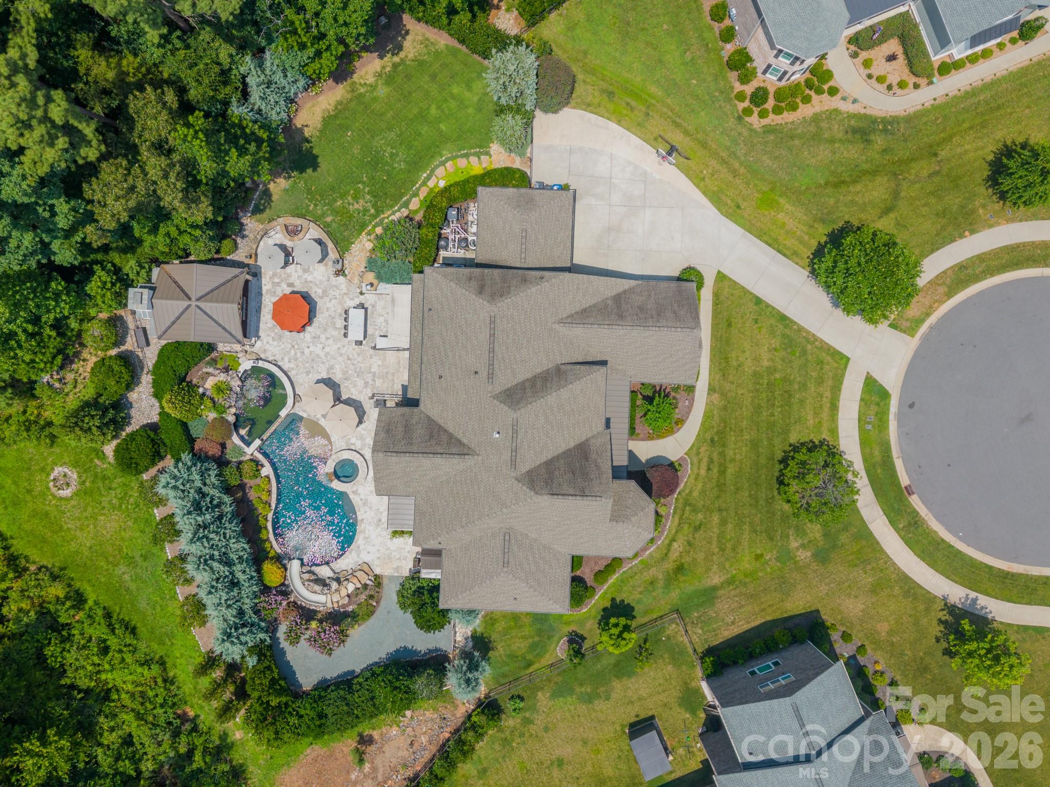 435 Turtleback Ridge Property Photo 2