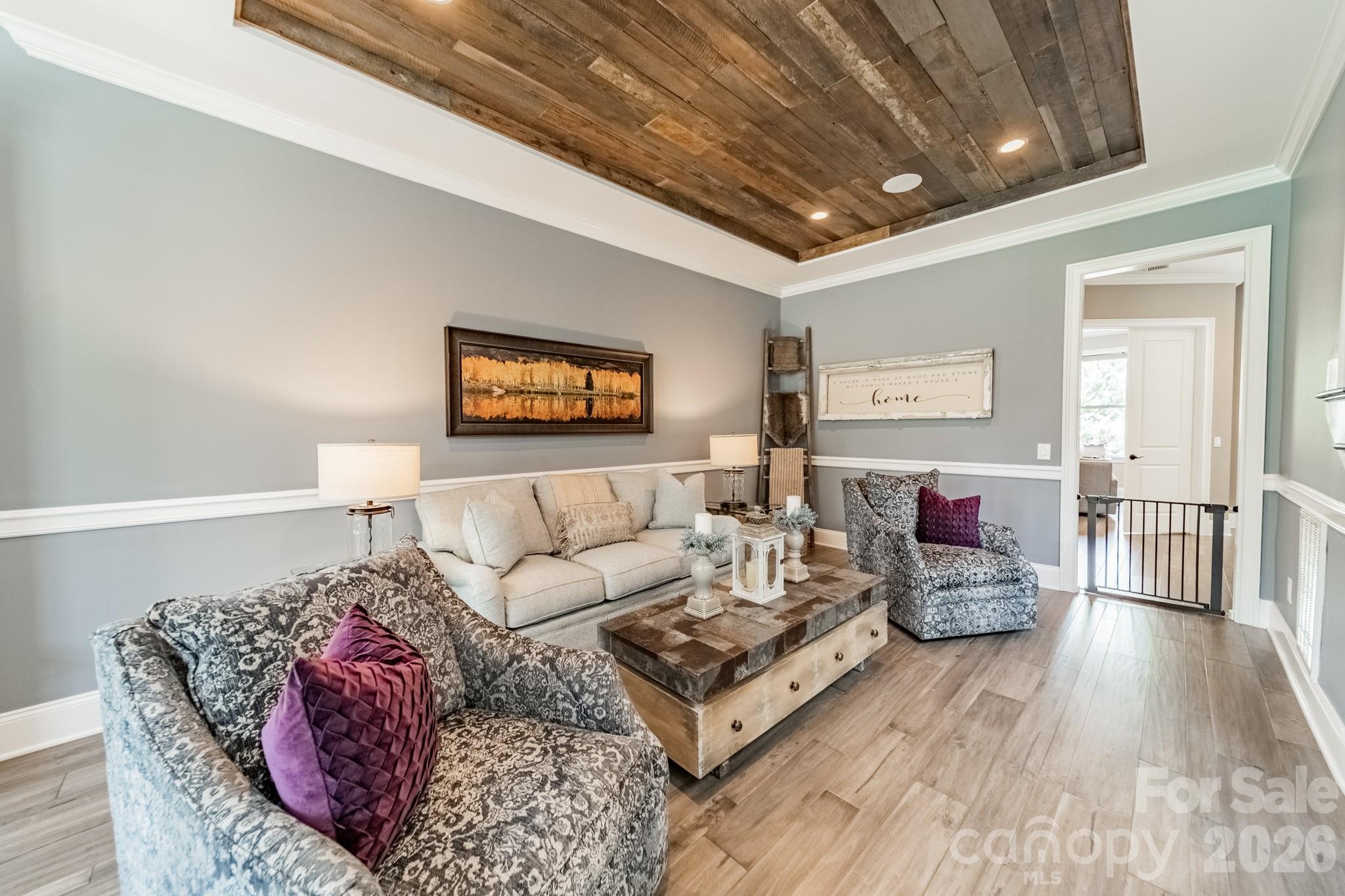 435 Turtleback Ridge Property Photo 8