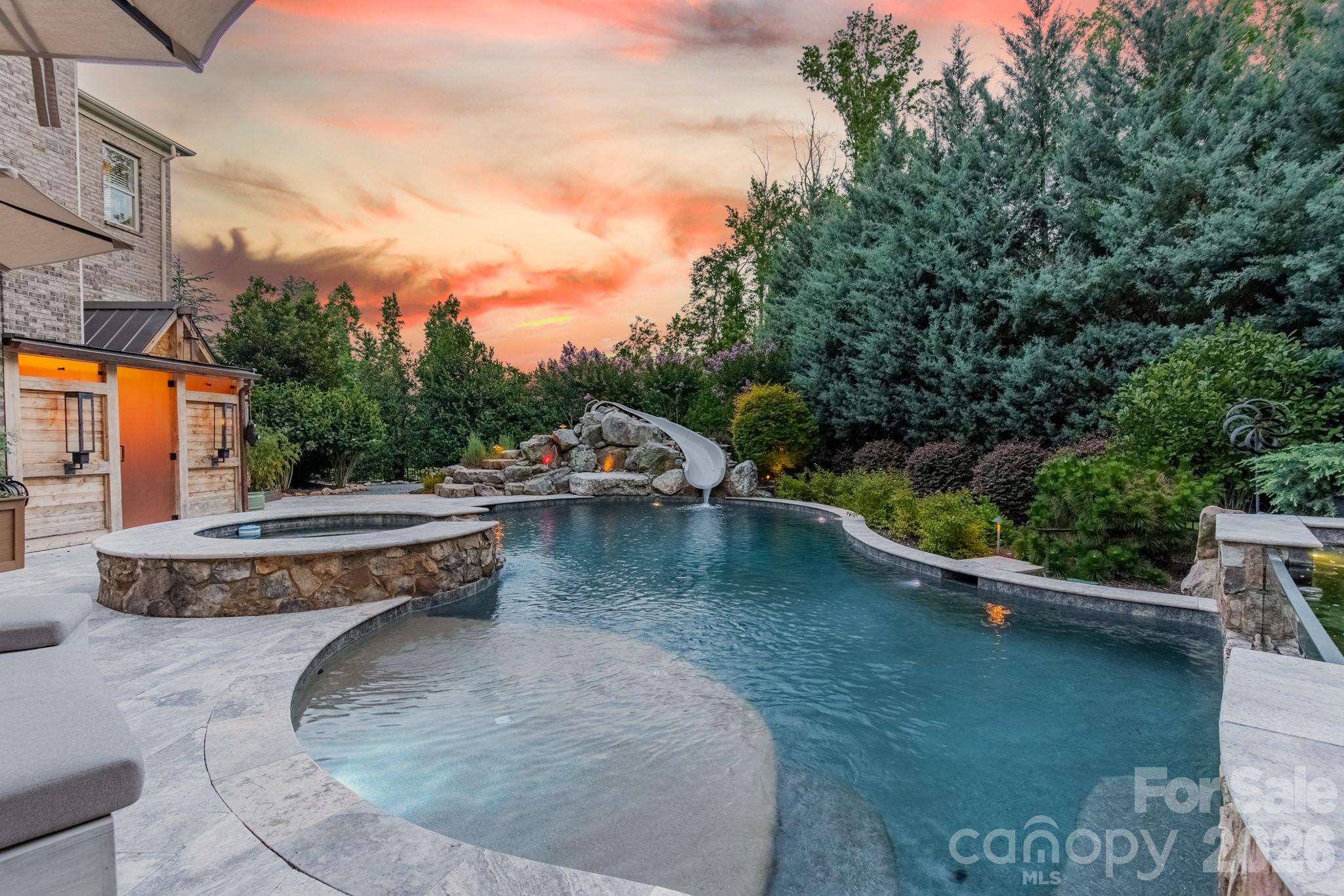 435 Turtleback Ridge Property Photo 33
