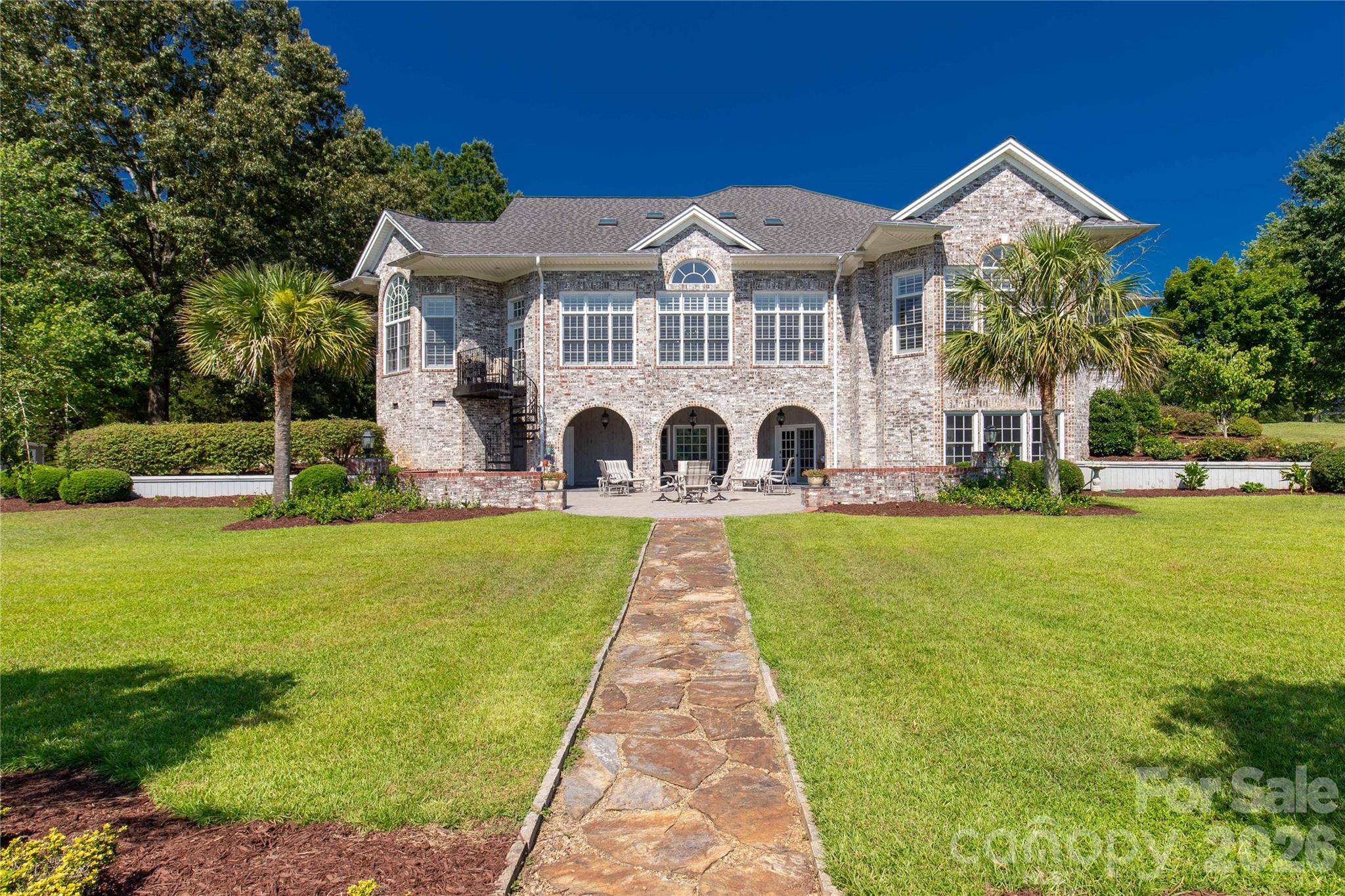 747 Shoreline Drive Property Photo 1