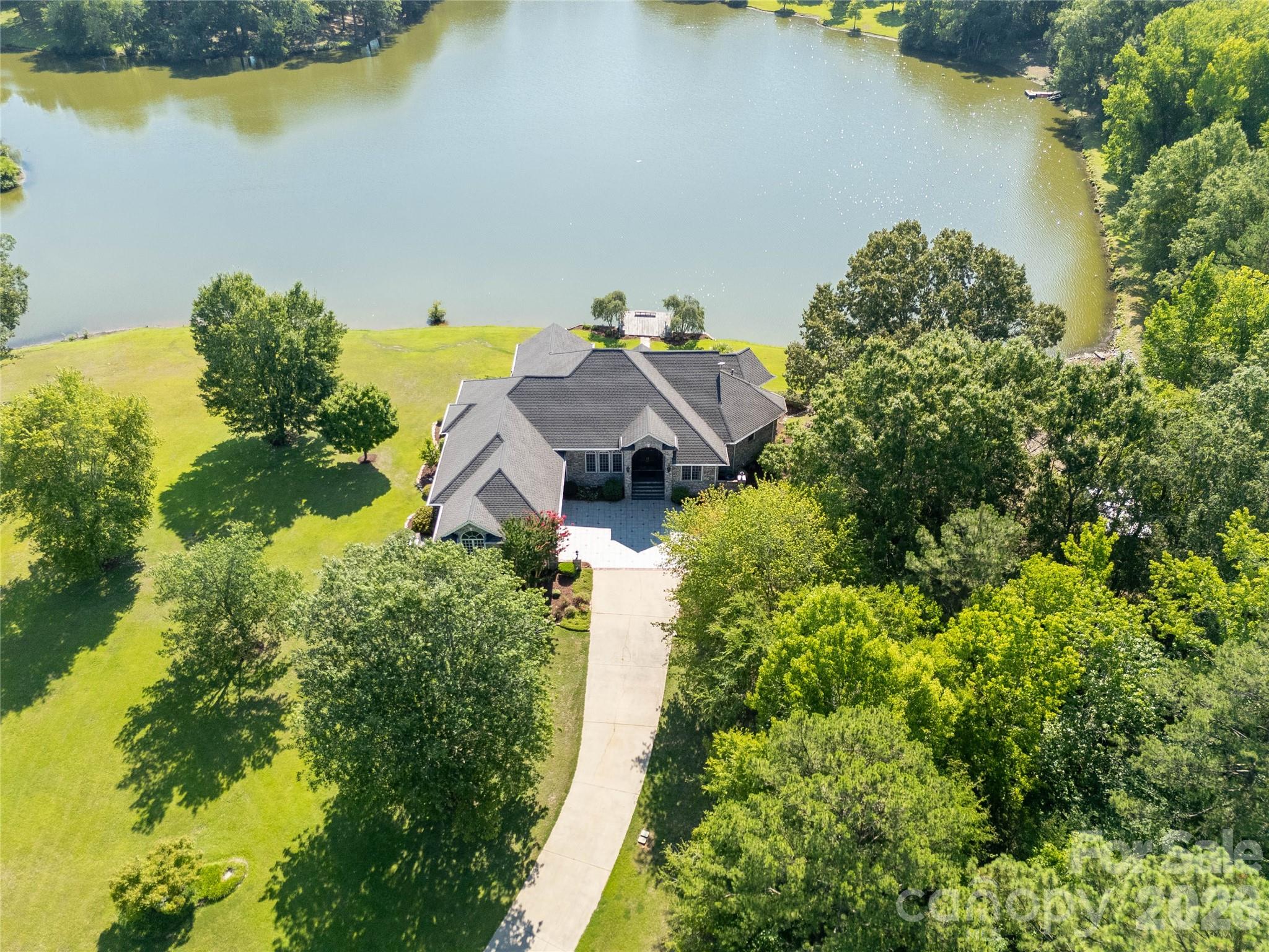 747 Shoreline Drive Property Photo 1