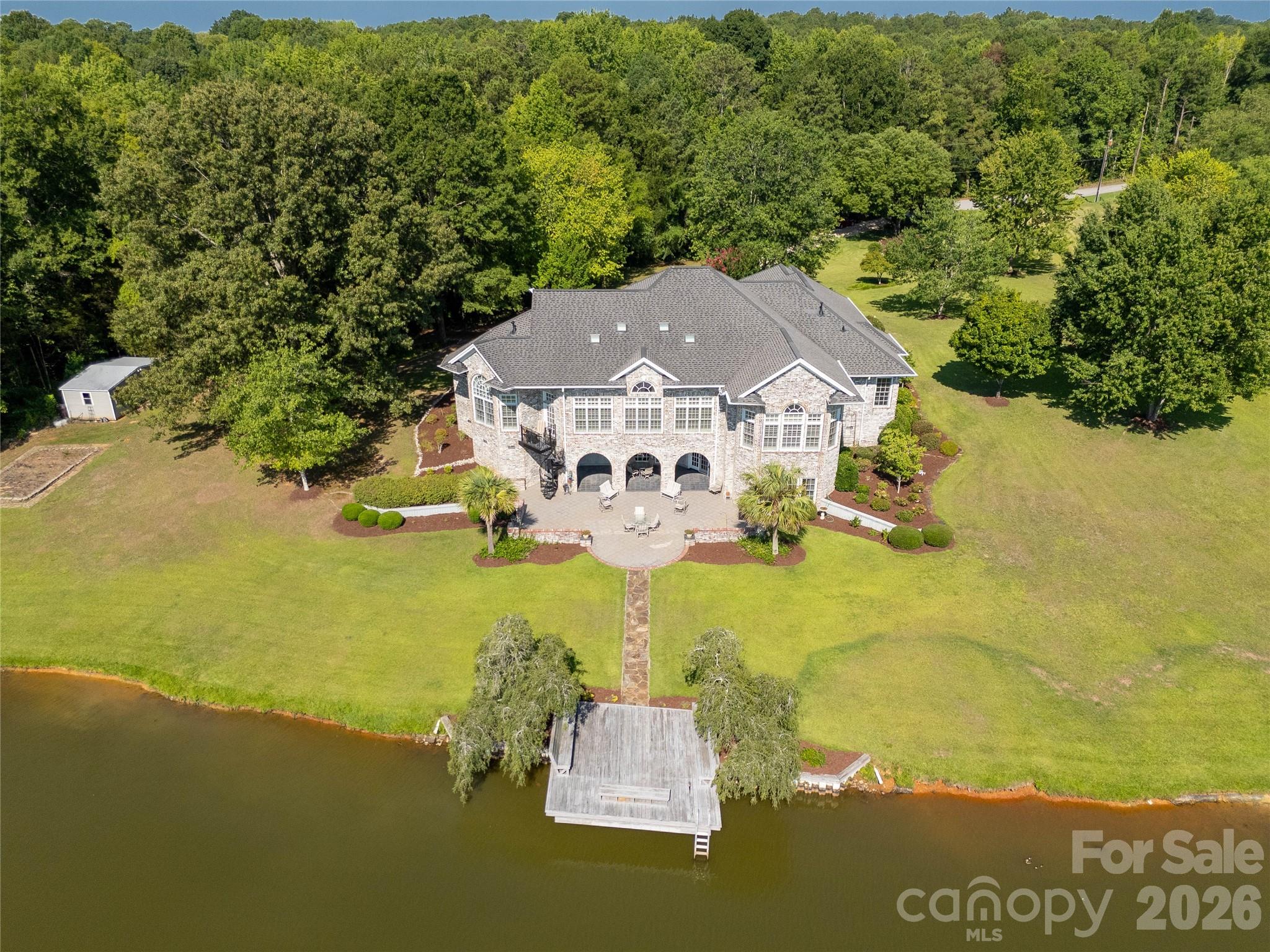 747 Shoreline Drive Property Photo 2