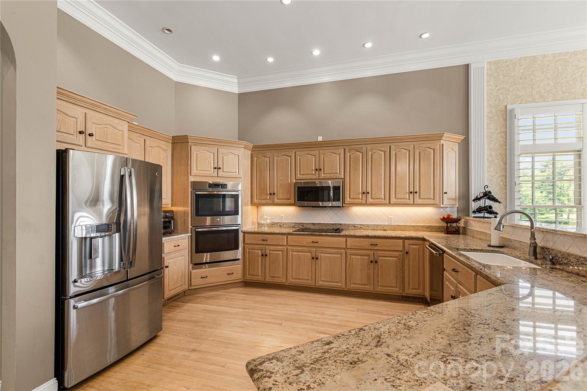 747 Shoreline Drive Property Photo 15