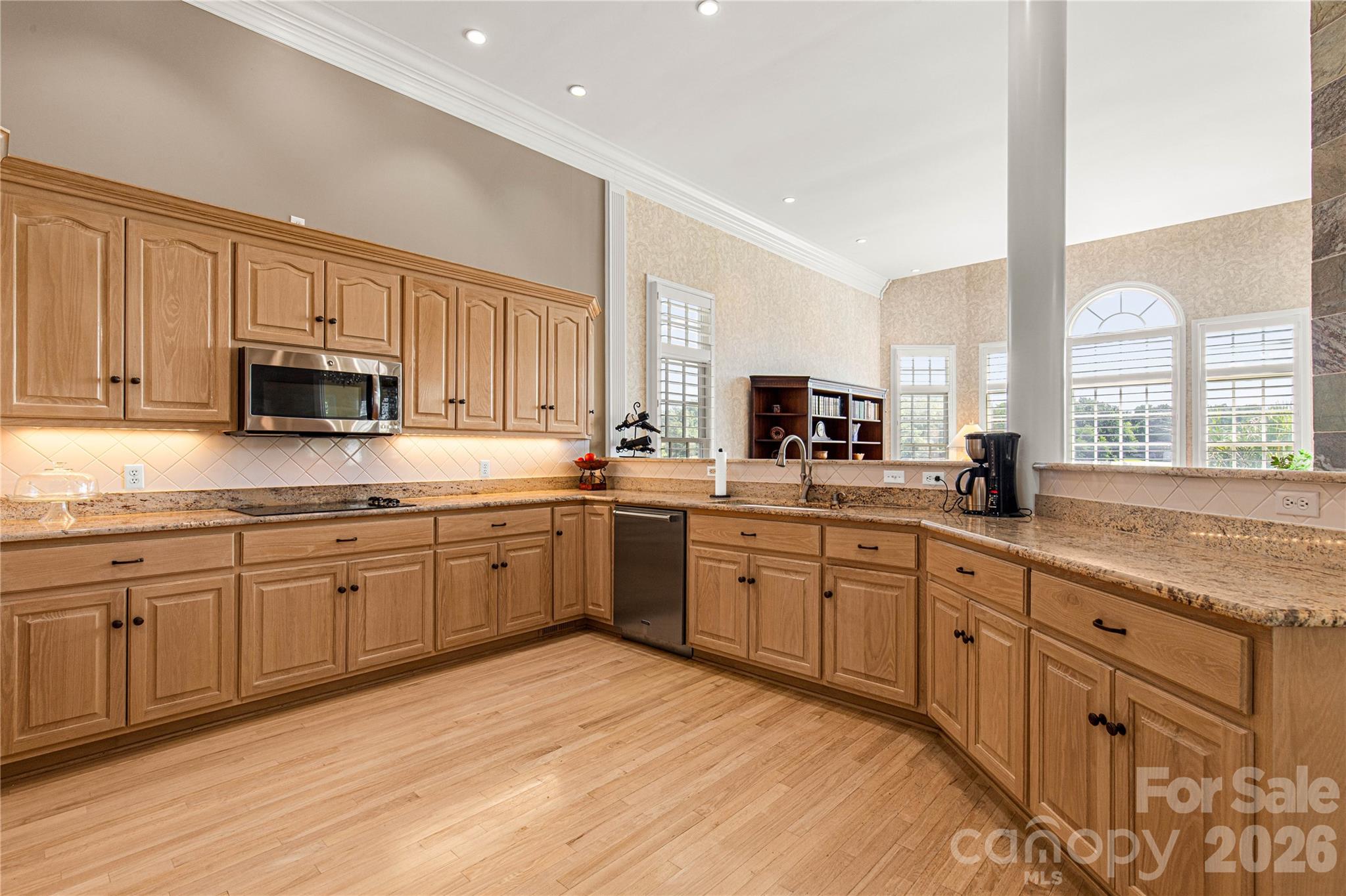 747 Shoreline Drive Property Photo 16