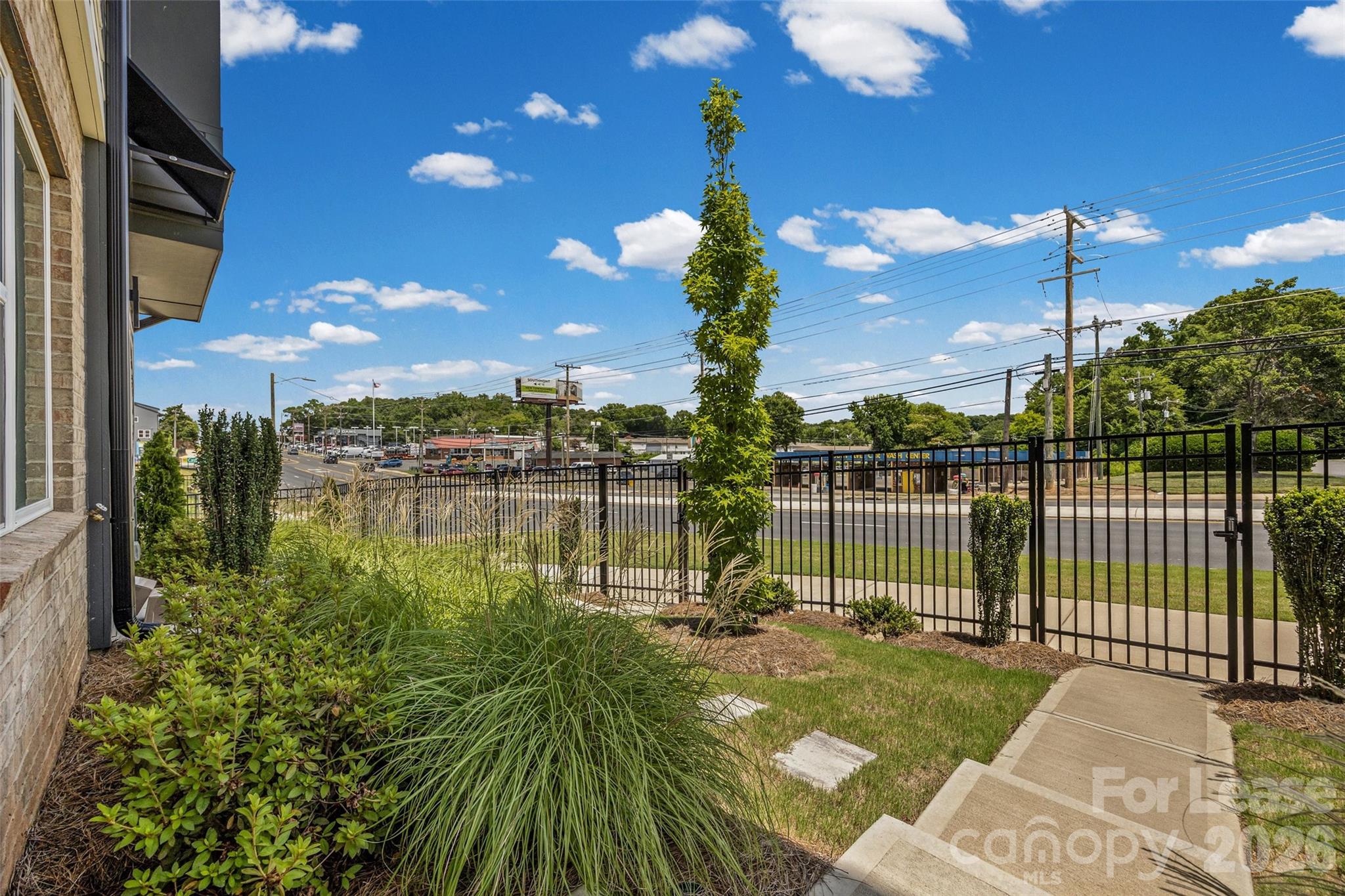 5640 Kingspan Drive Property Photo 4