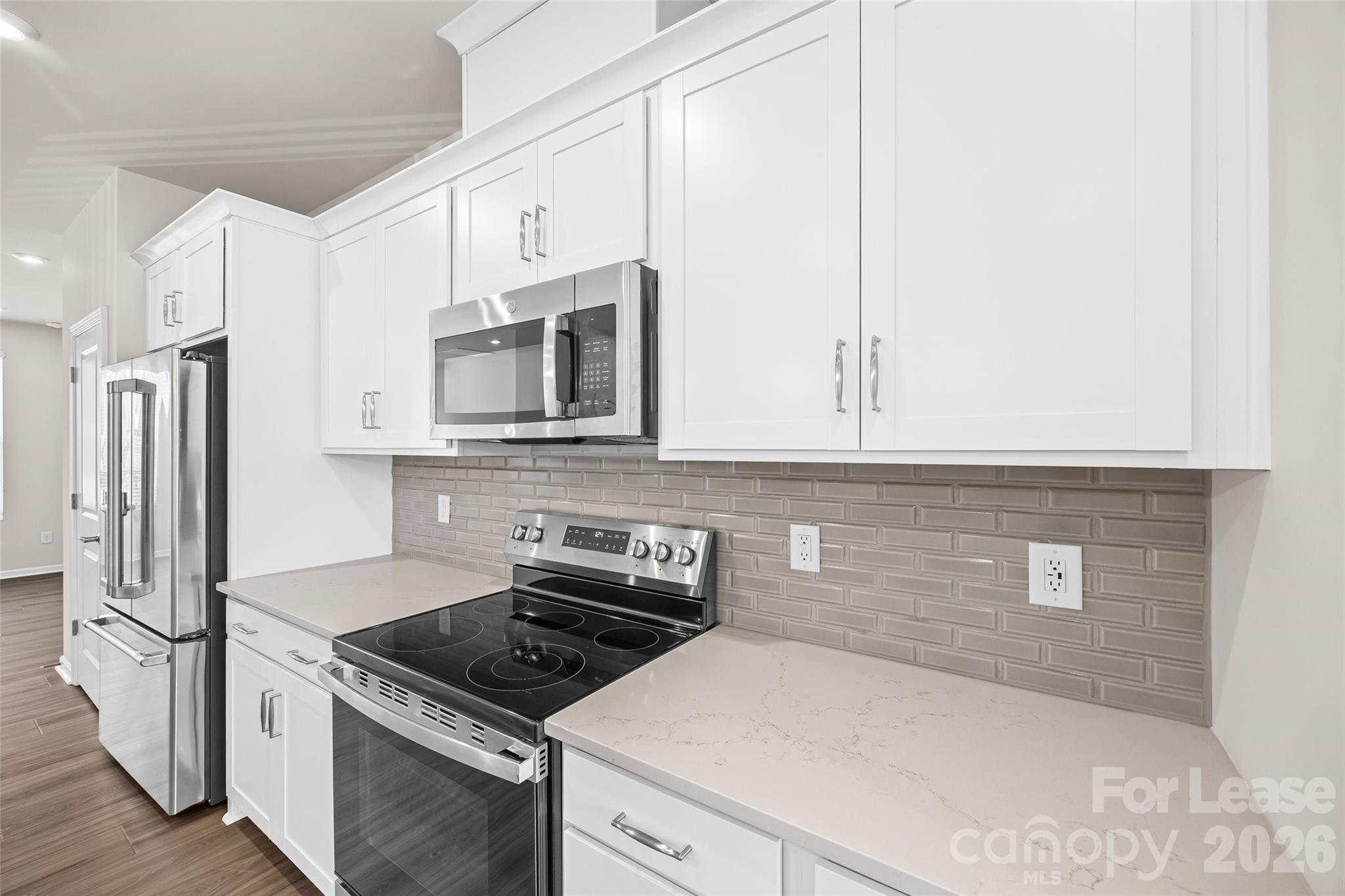 5640 Kingspan Drive Property Photo 9
